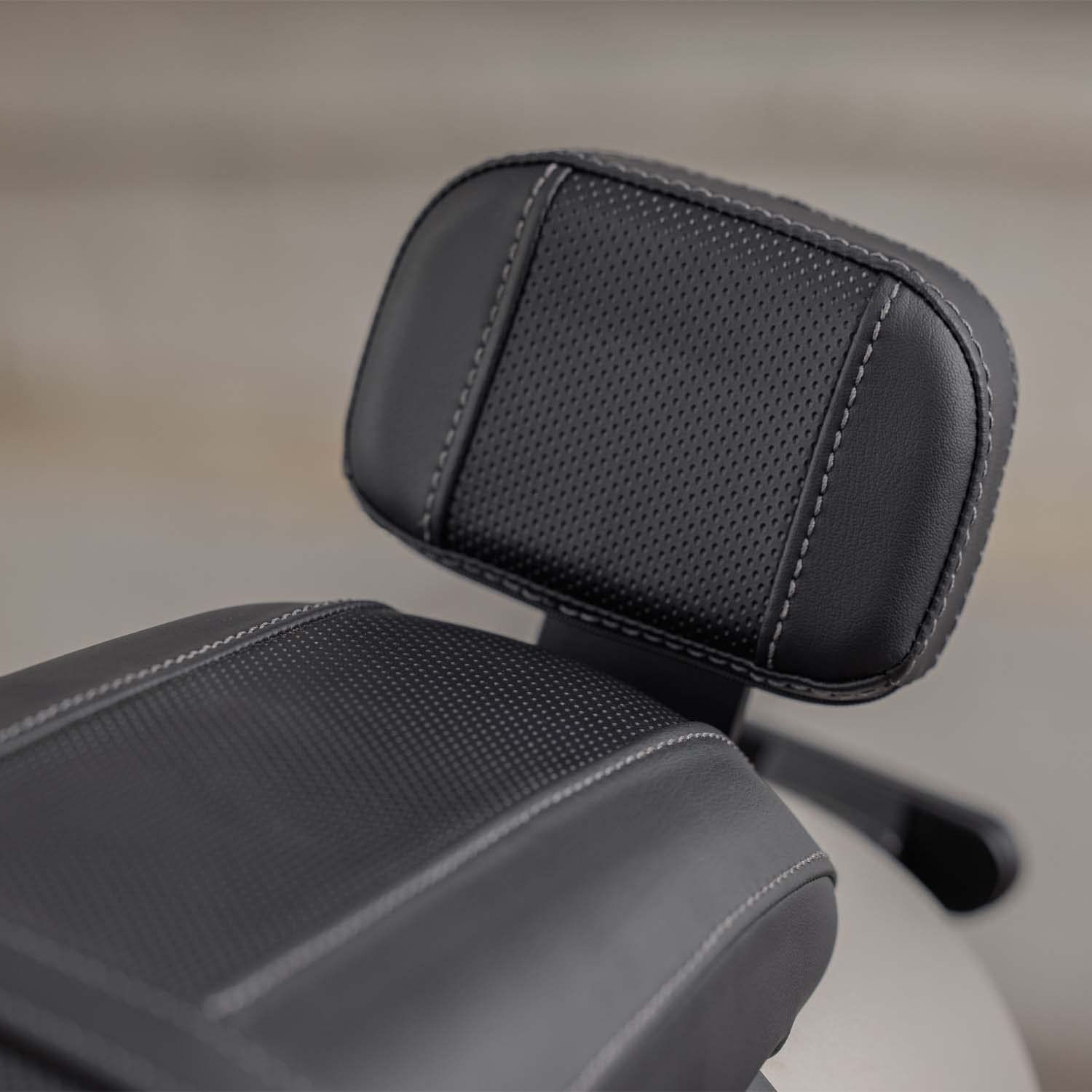 Indian Motorcycle Low Profile Syndicate Passenger Backrest Scout 2889429-VBA