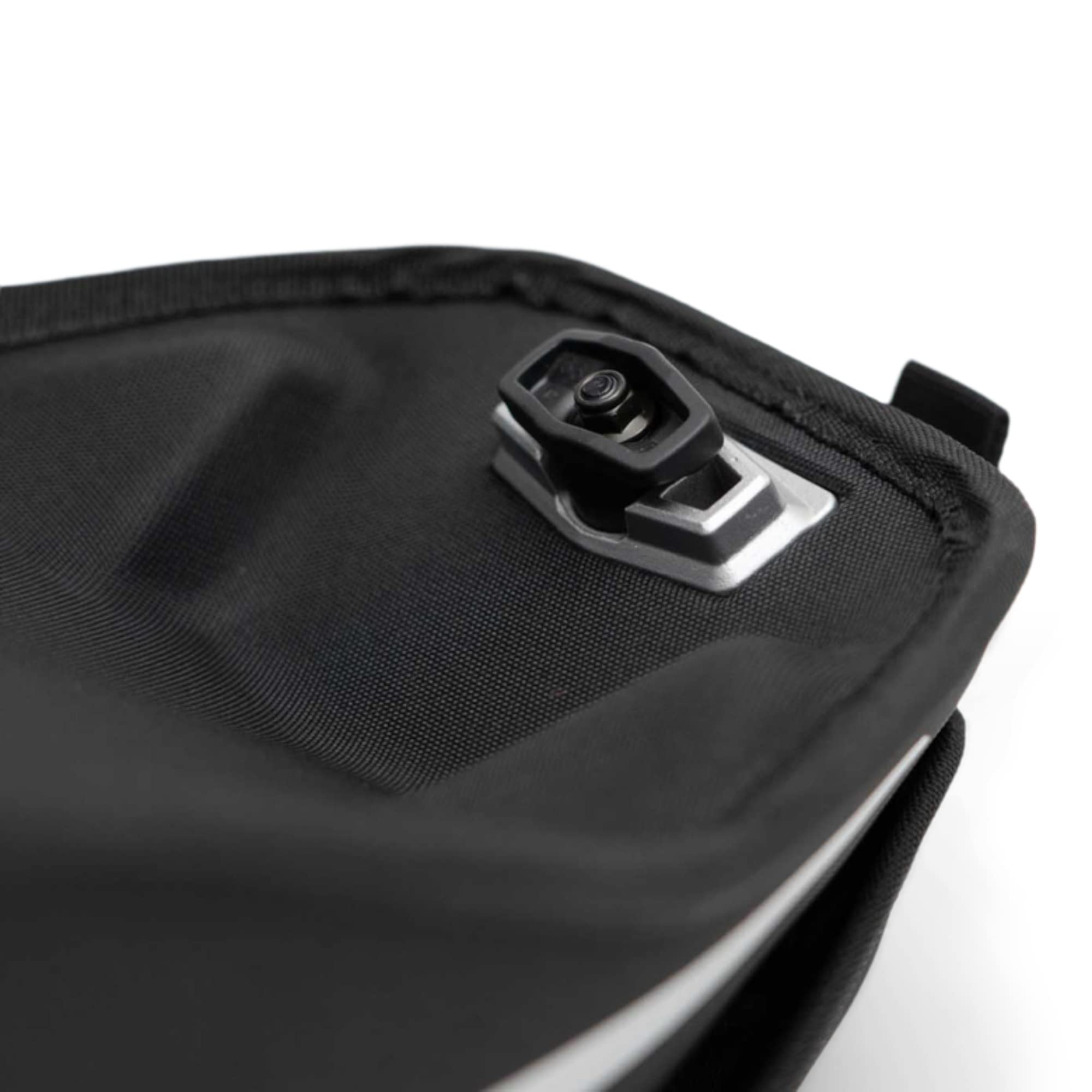 Ski-Doo New OEM LinQ Seat Bag 4L Snowmobile Storage Luggage 860201355