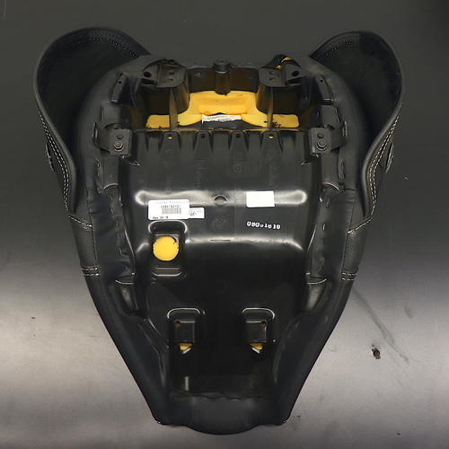 Genuine Indian Chieftain OEM Black Driver Seat Saddle 2686033-01