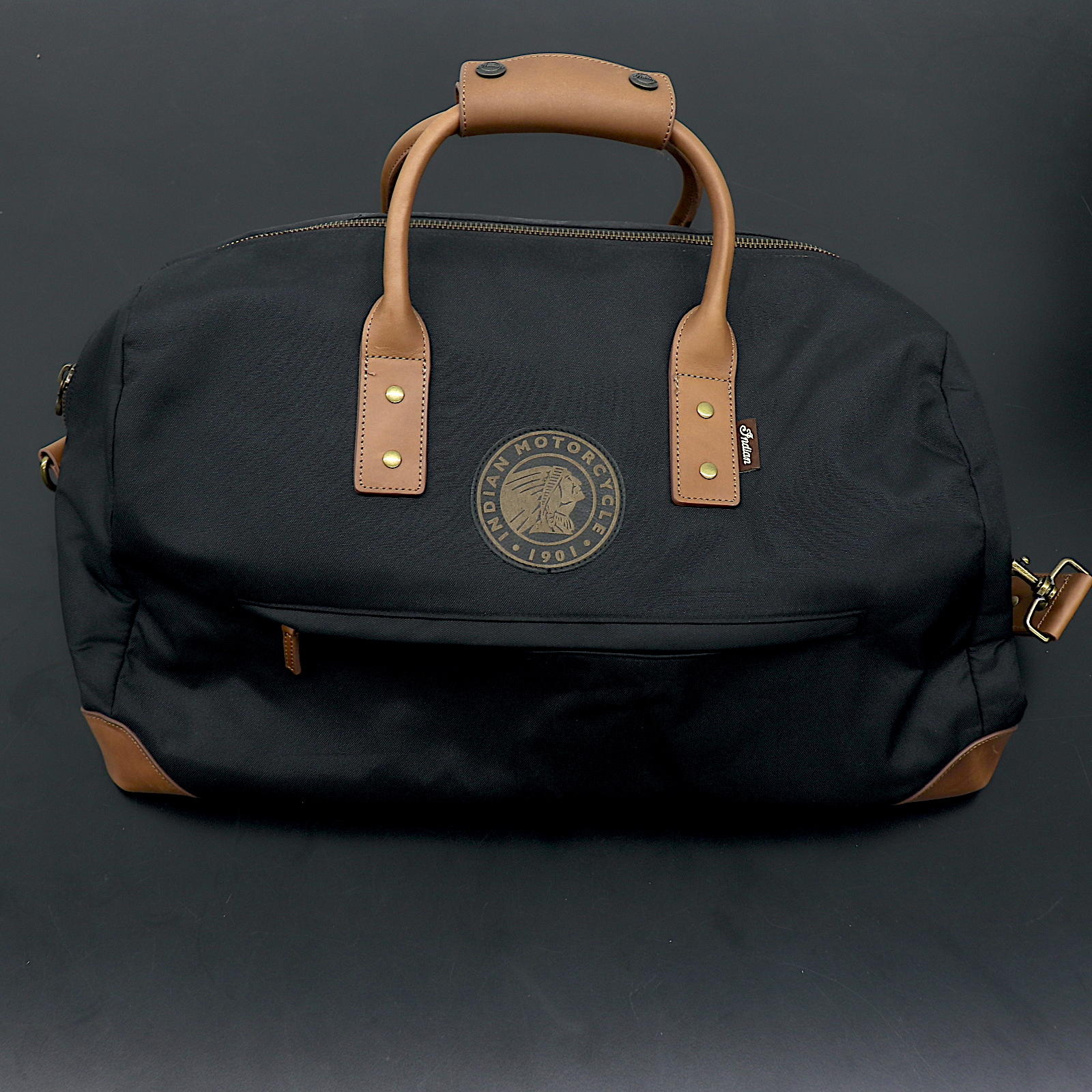 IND POLY/LEATHER GYM BAG - Open Box