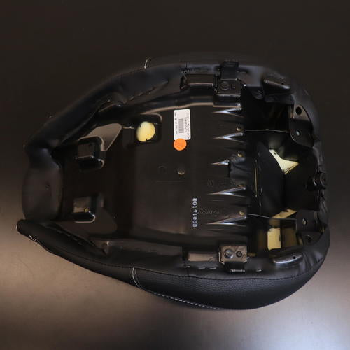 OEM Indian Motorcycle Driver Seat Black Leather 2686580-01 - Open Box