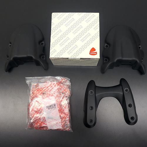 Ducati Diavel Garmin Zumo 350 Navigator GPS Navigation Kit Black 96680061A