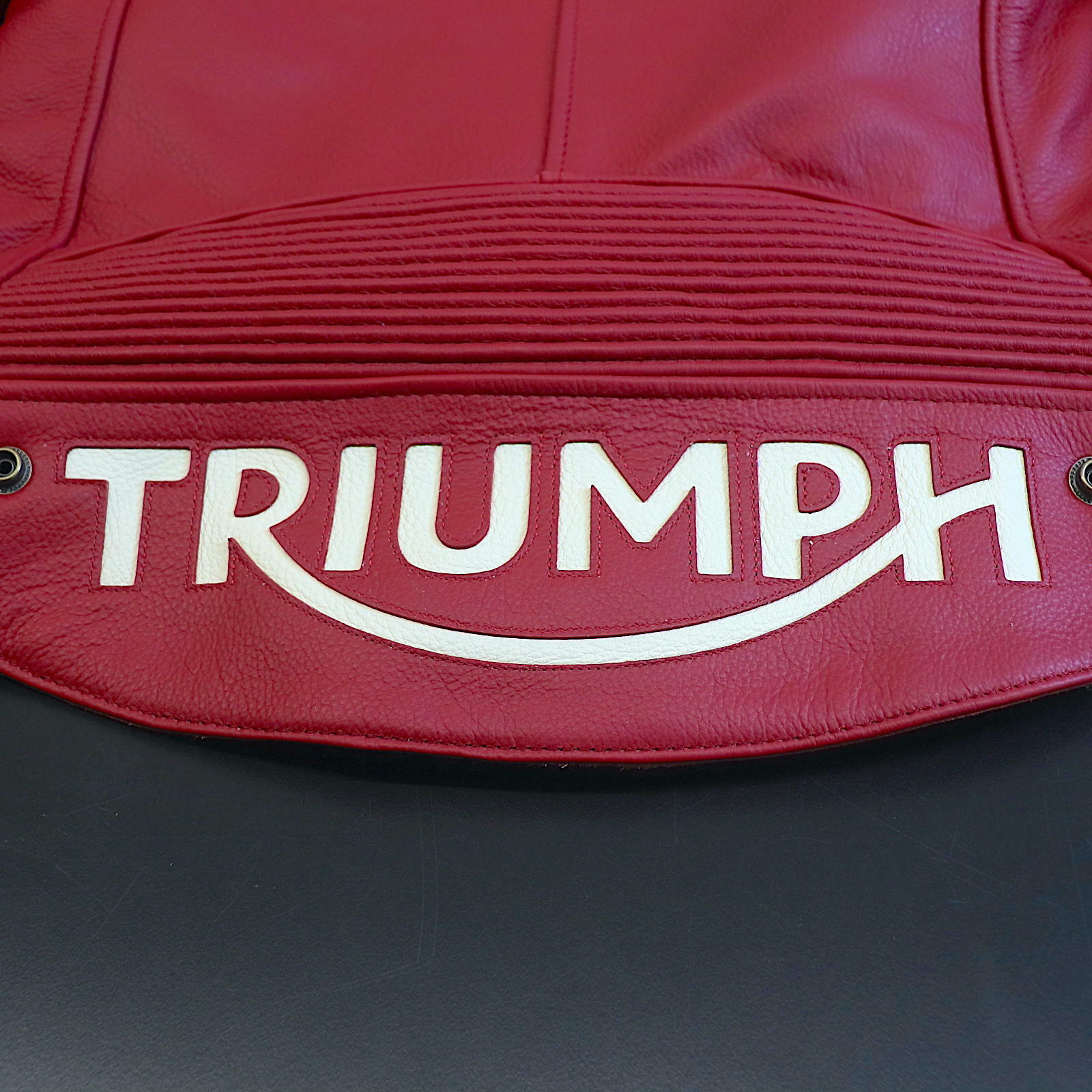 OPEN BOX OEM Triumph Braddan Red Leather Motorcycle Jacket| Woman's Size: Small | MLES22108-S