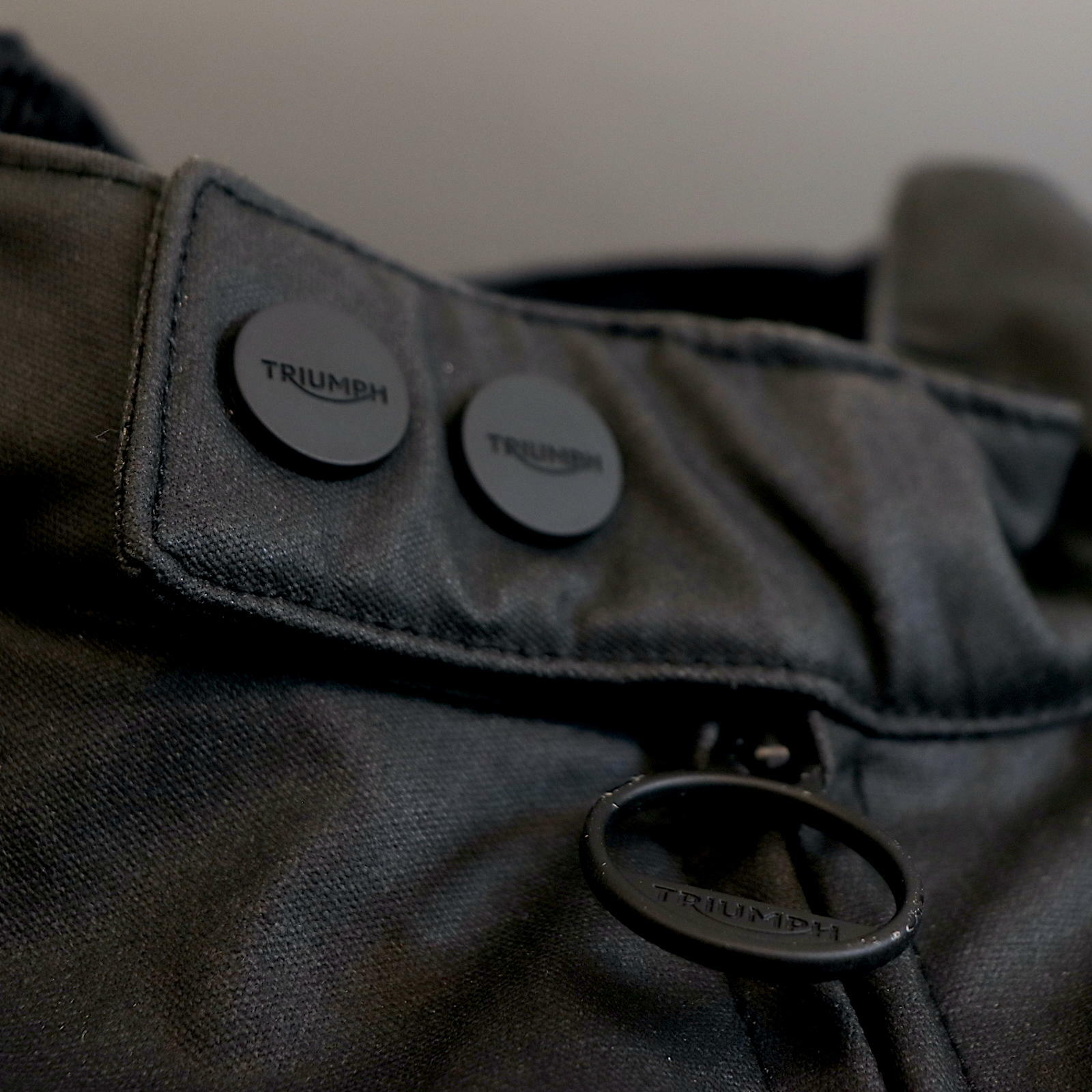 OPEN BOX OEM Triumph Braddan Wax Motorcycle Jacket | Mens Size: Medium | MTHS21103-M