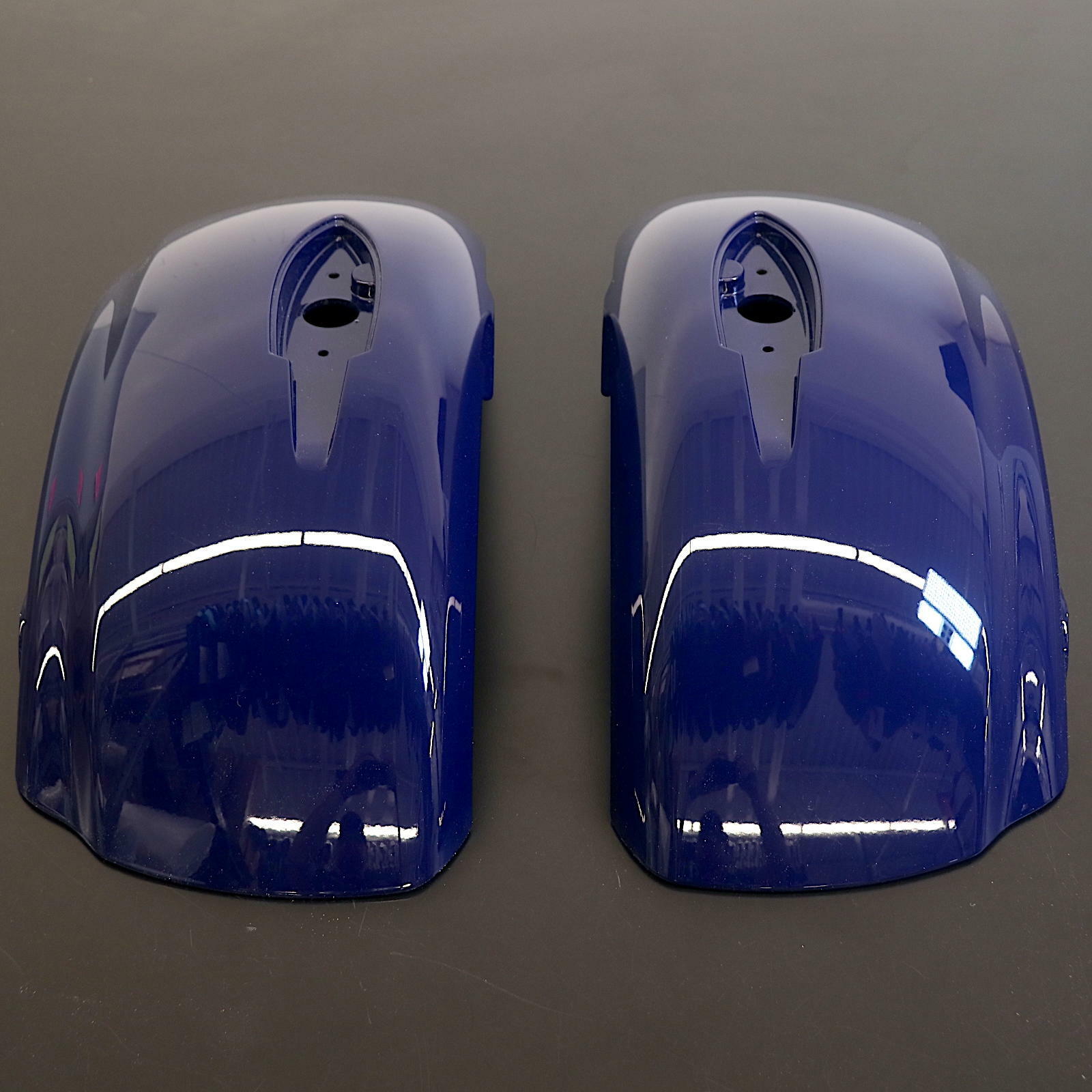 Indian OEM Saddle Bag Lid Kit Blue 5450213-640 - Open Box