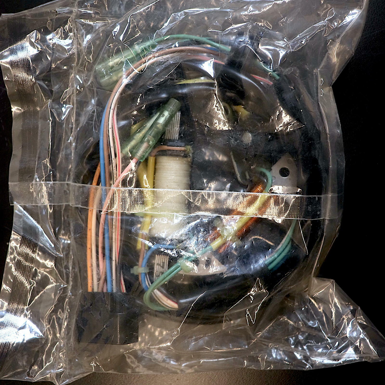 OPEN BOX OEM Yamaha Base Assembly Stator | 6R8-85560-10-00