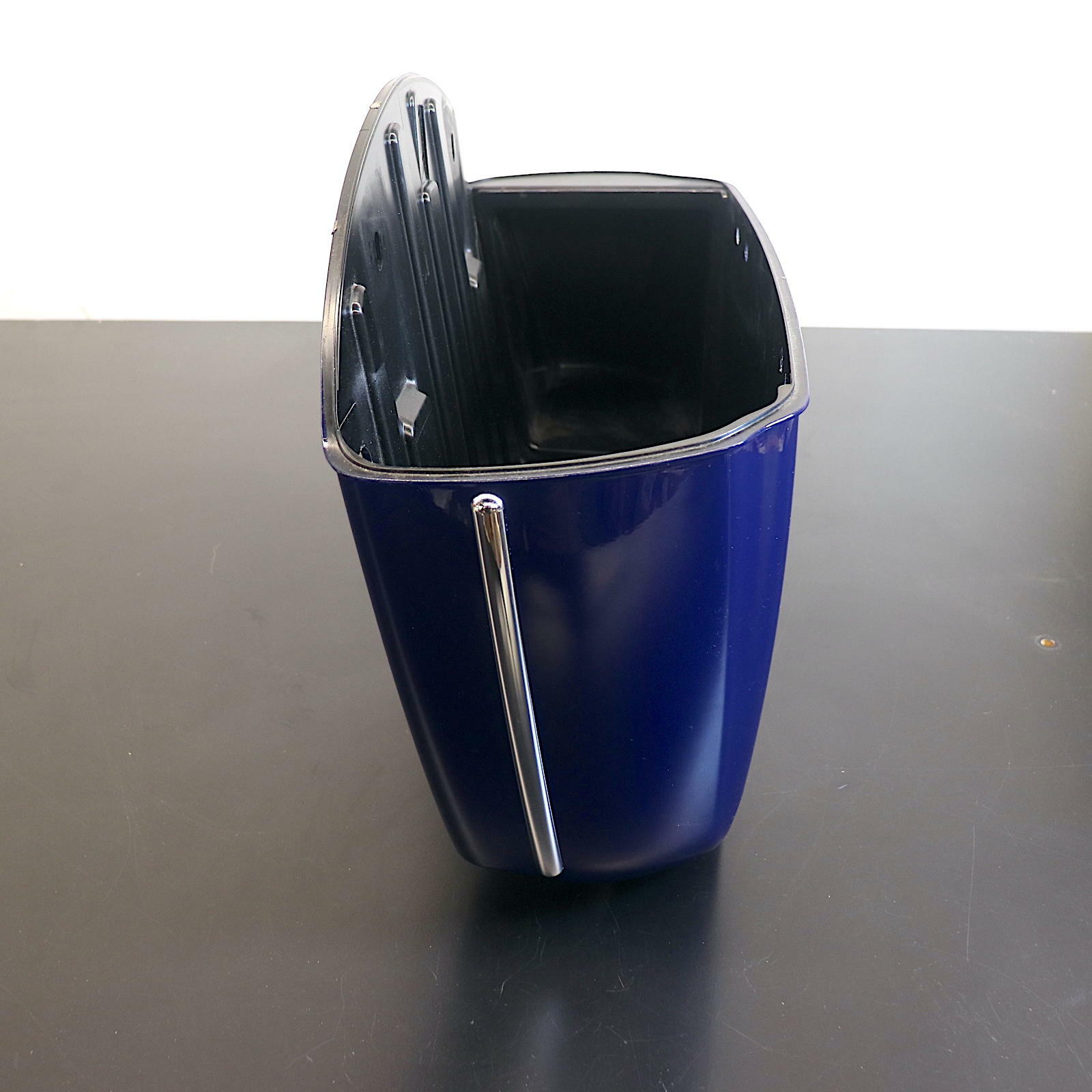 Indian OEM Left Saddlebag Bin Assembly Spring Blue 5450738-640 - Open Box