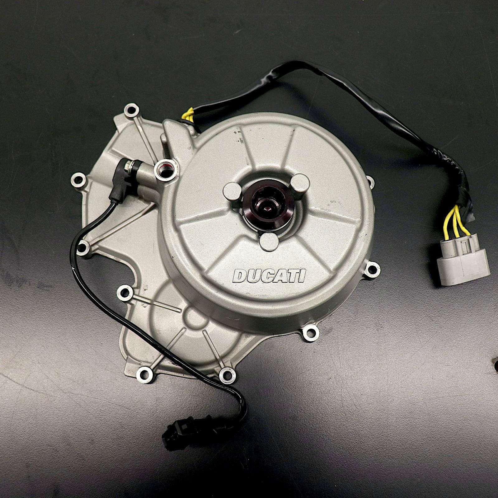 OPEN BOX OEM Ducati Stator / Magneto Cover | 1199 Ducati panigale SuperSport