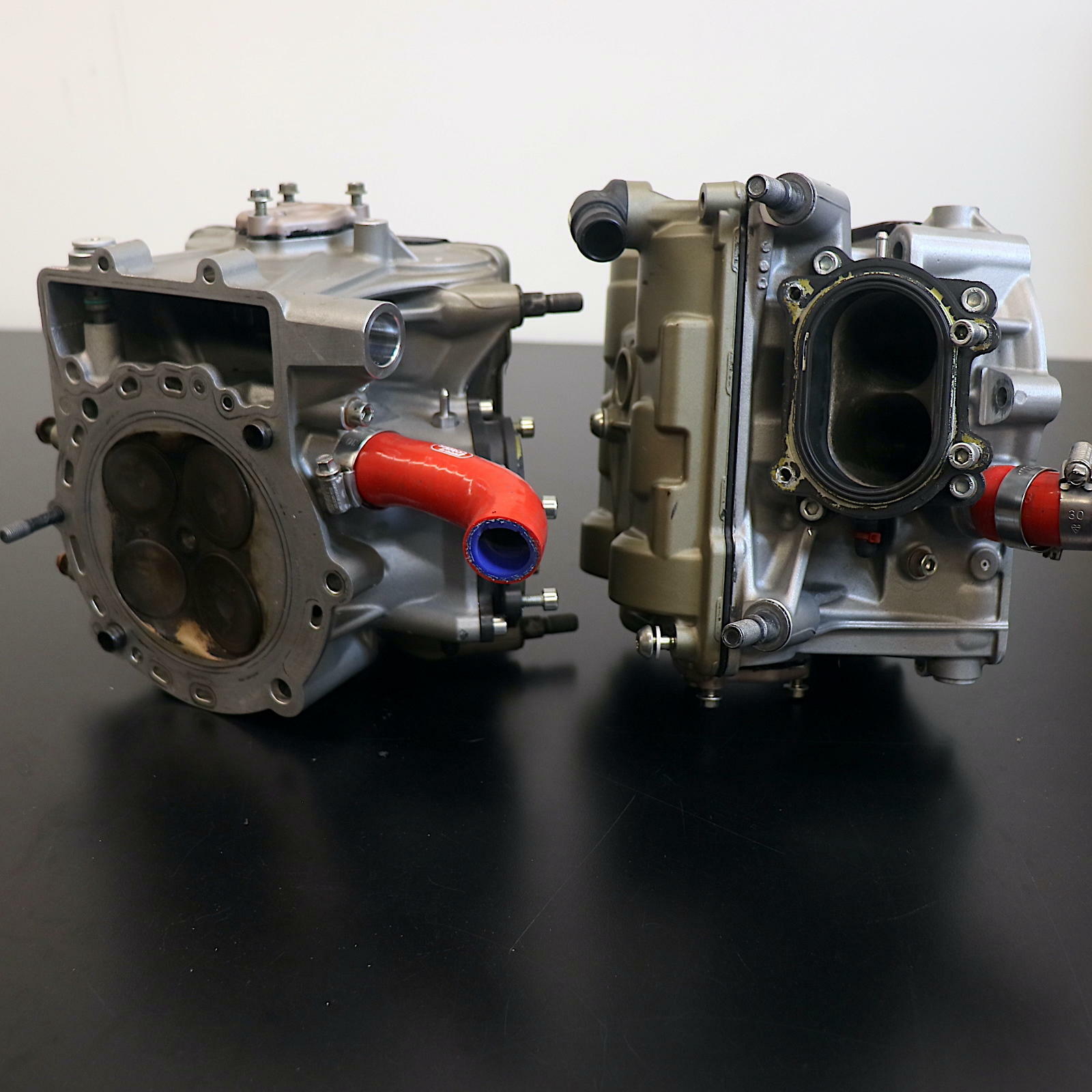 OPEN BOX OEM Ducati Panigale 1199 SuperSport Upper and Lower Cylinder Head Assembly | DU1199-HEADS