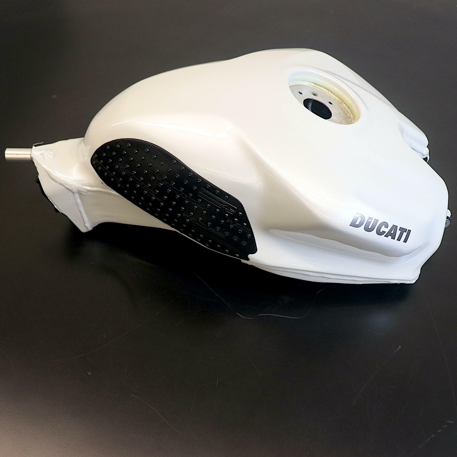 OEM Ducati Panigale 1199 Tank & Fuel Pump Assembly | Arctic White | DU1199-TANK-PUMP - Open Box