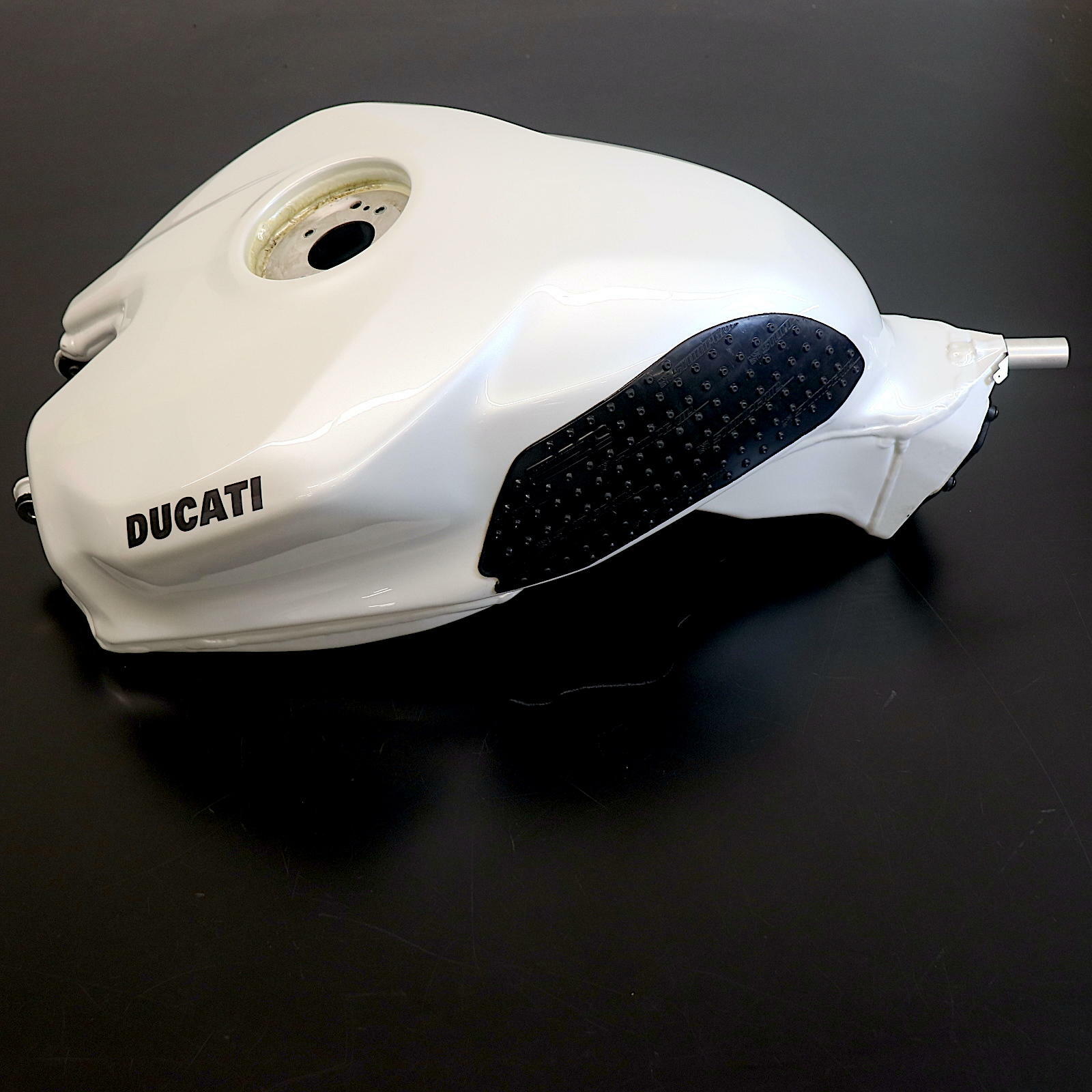 OEM Ducati Panigale 1199 Tank & Fuel Pump Assembly | Arctic White | DU1199-TANK-PUMP - Open Box
