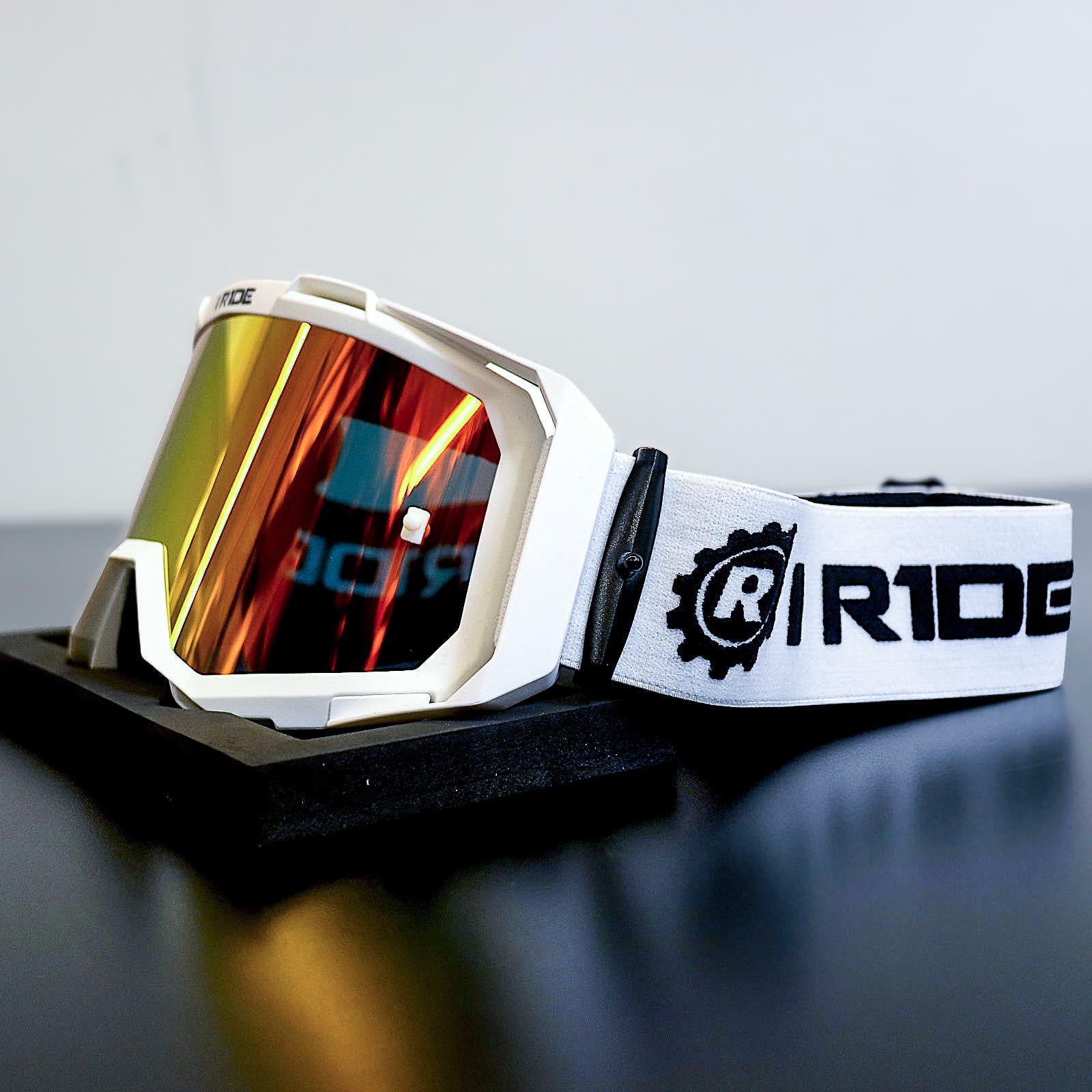 Fox Powersports IR-AIRTIME-WHITE (ORANGE POP)