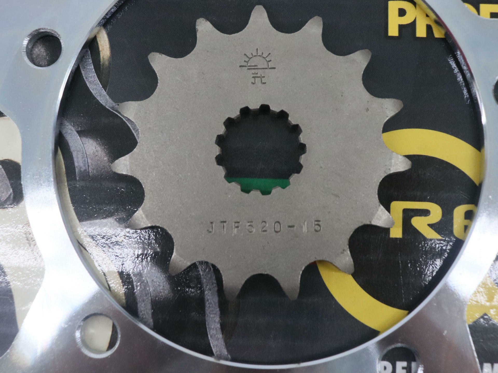 Regina Chain Sprocket 7ZRE/118KSU031 Kit Suzuki DL650 V-Strom 650 1230-0341