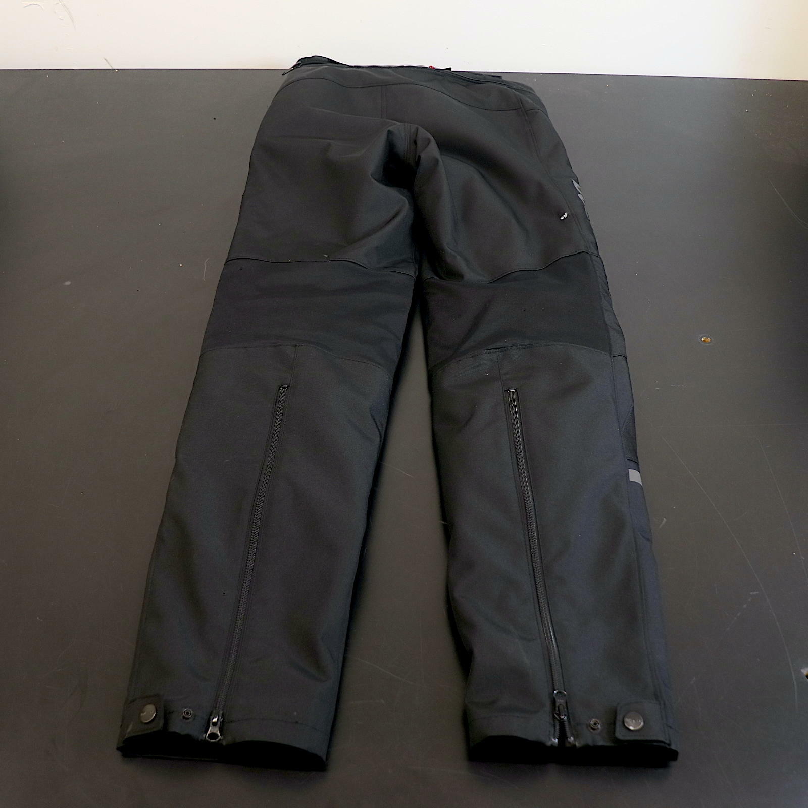 Ducati C3 OEM Fabric Motorcycle Touring Pants Mens Medium 981044834 - Open Box