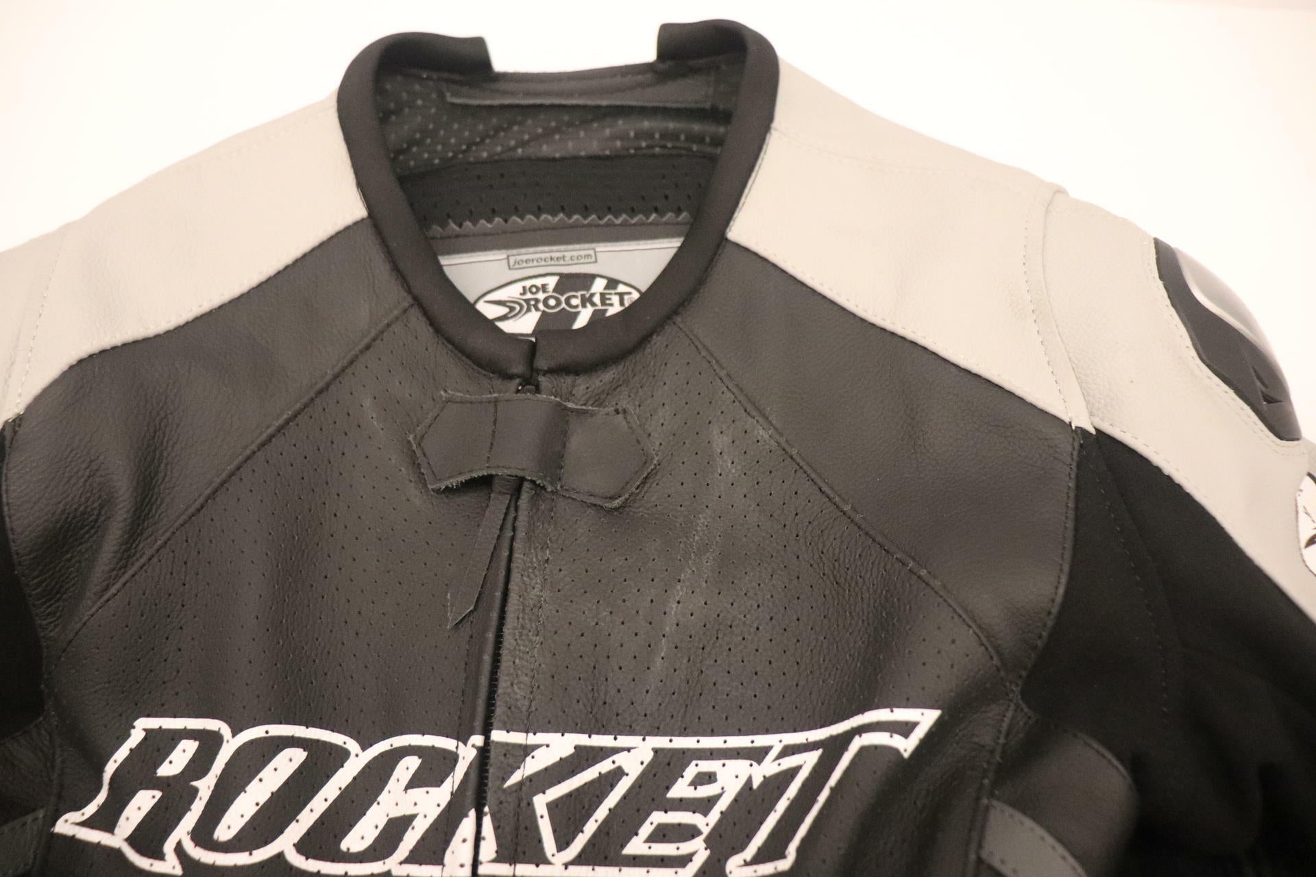 Joe Rocket One-Piece Leather Race Suit BLK/GRY Mens Size 46 2050-0046 - Open Box
