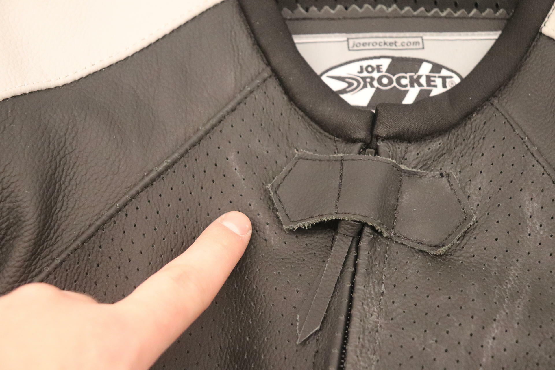 Joe Rocket One-Piece Leather Race Suit BLK/GRY Mens Size 46 2050-0046 - Open Box