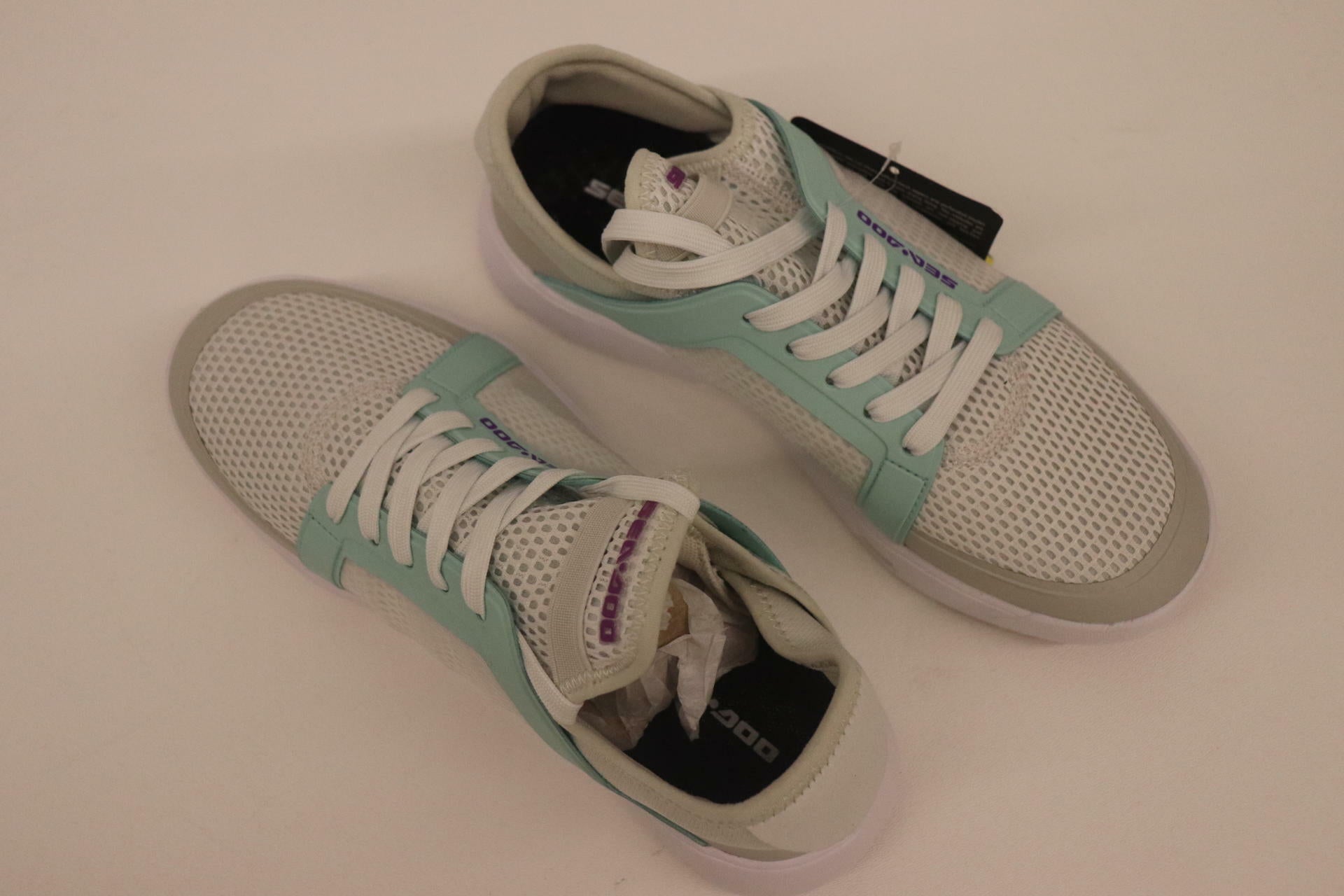 Sea-Doo Water Shoes Unisex Size 7 Grey Purple Teal 4442592709 - Open Box