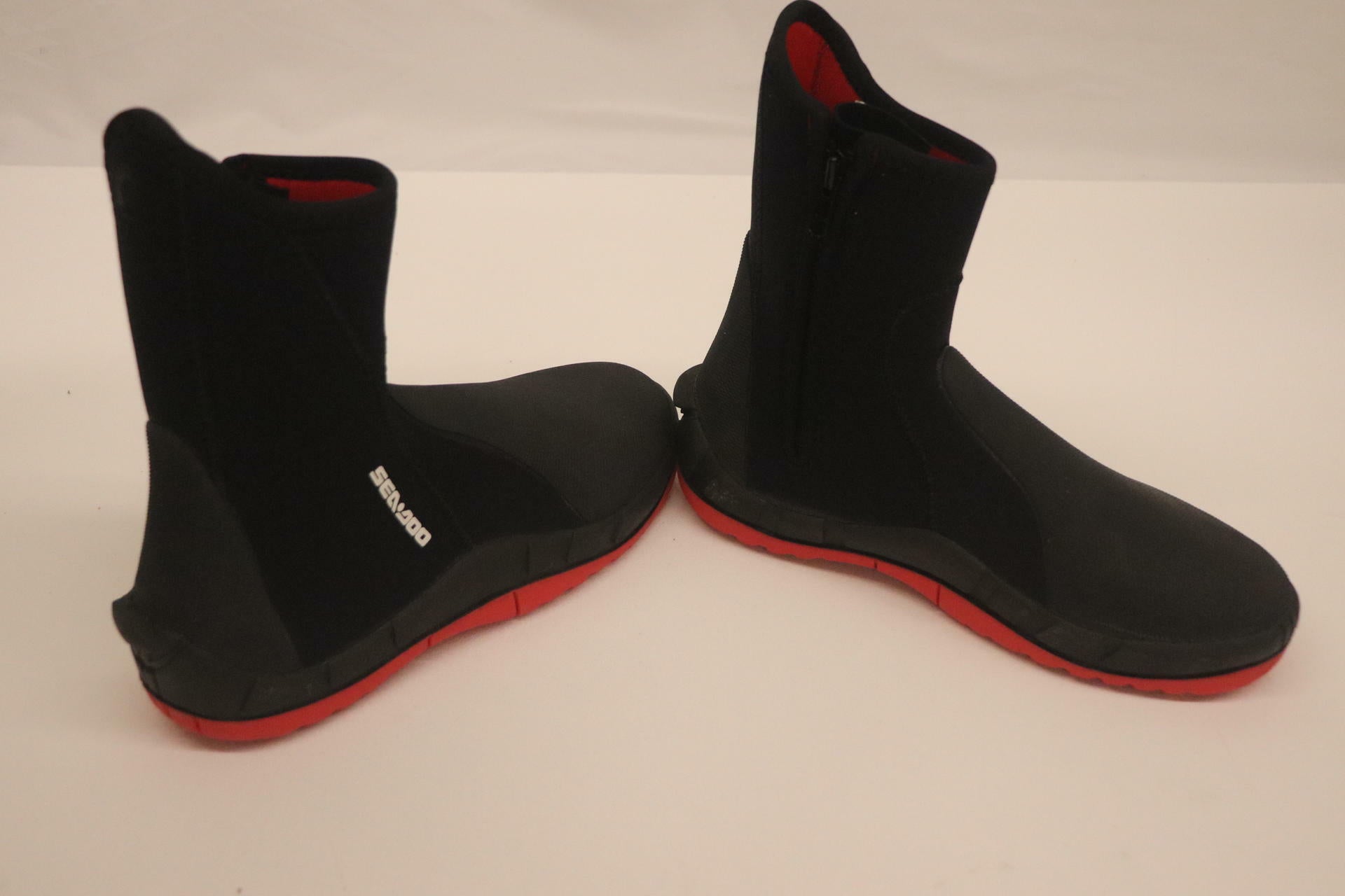 OPEN BOX - Sea-Doo Neoprene Booties Water Shoe - Unisex ADULT sz10 - 2867023090