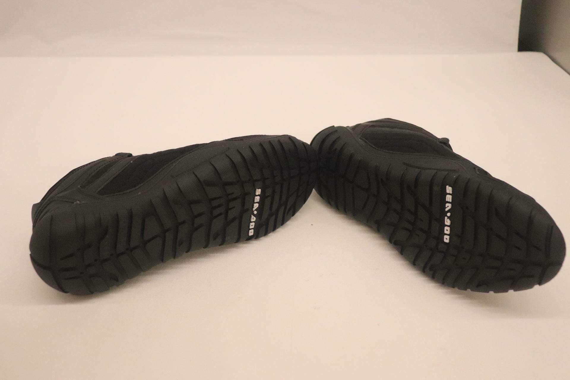 OPEN BOX - Sea-Doo Riding Shoes w/Quick Laces BLACK - MENS sz11 - 4442283190