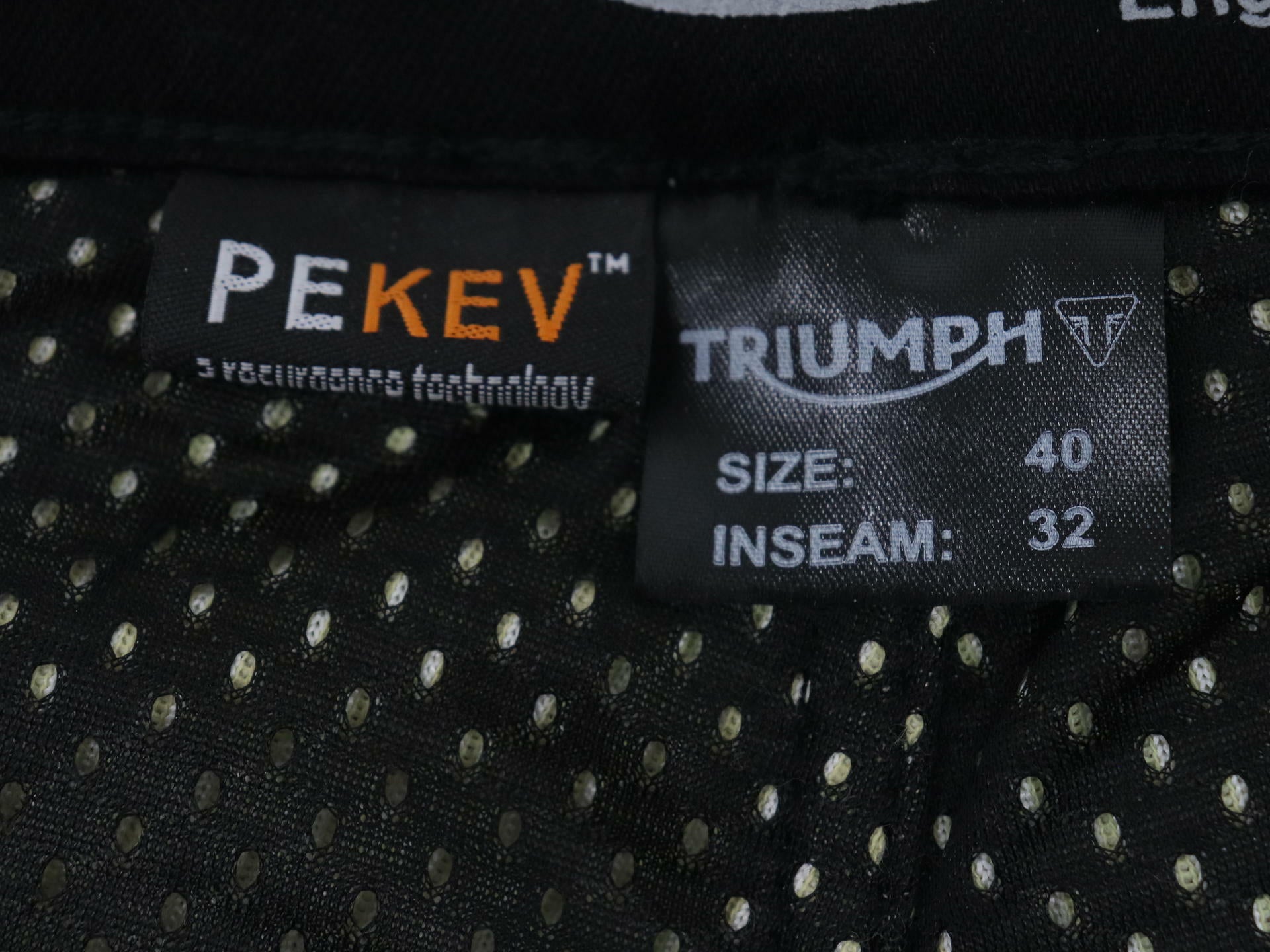 Triumph Riding Jeans Pure Black Mens 40R MDJS17117-40R -OPEN BOX