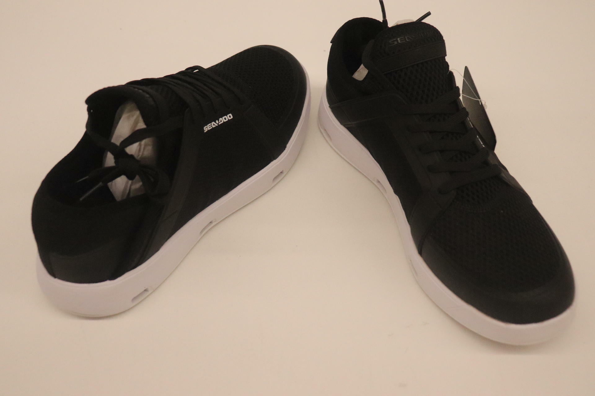 Sea-Doo Water Shoes Black Unisex Size 10 PWC Jet Ski 4442593090 - Open Box