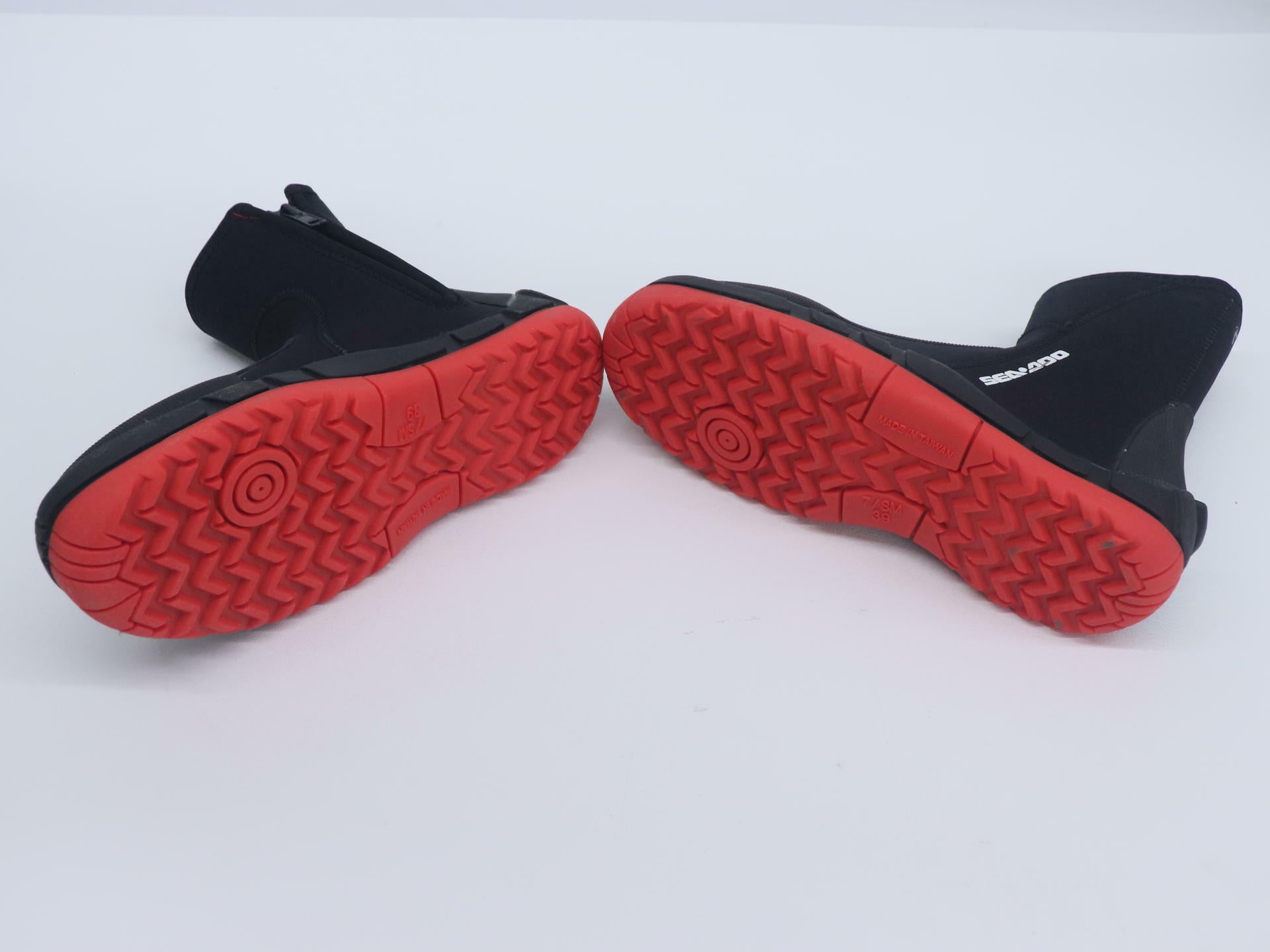 Sea-Doo Neoprene Booties Water Shoes Unisex Adult Sz 7 PWC 2867022790 - Open Box