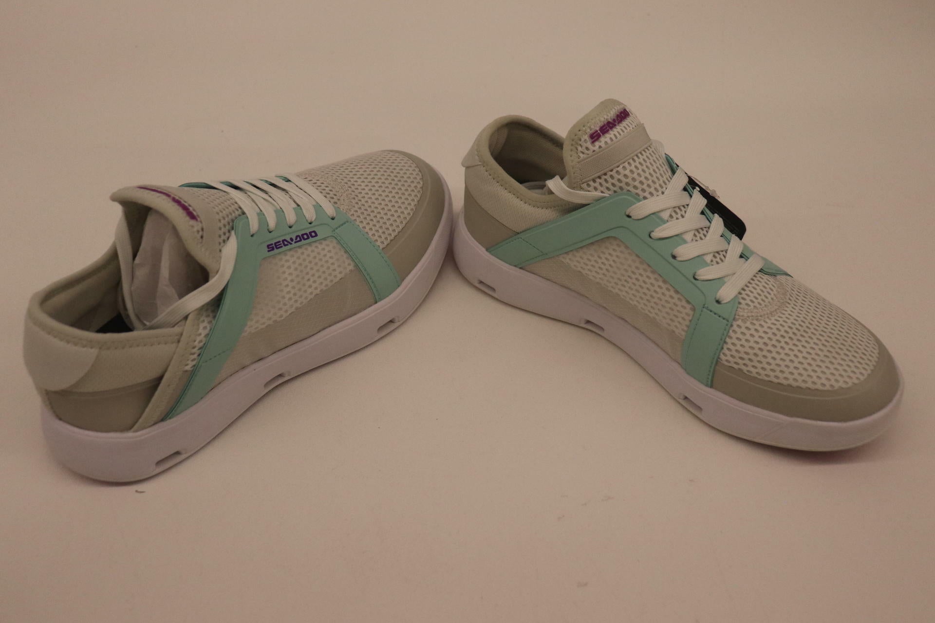 OPEN BOX - Sea-Doo Water Shoes Grey Teal - Unisex sz8 - 4442592809