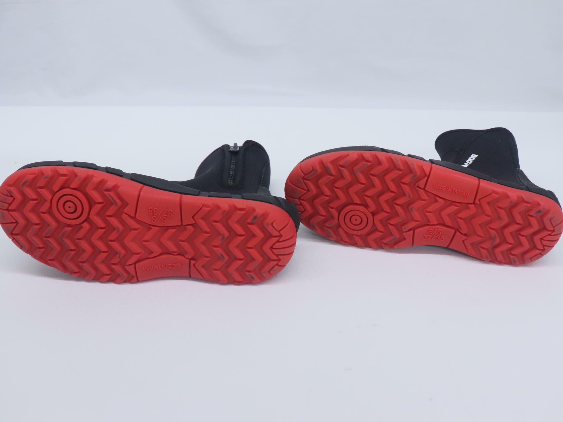Sea-Doo Neoprene Booties Water Shoes Unisex Adult Size 6 2867022590 - Open Box