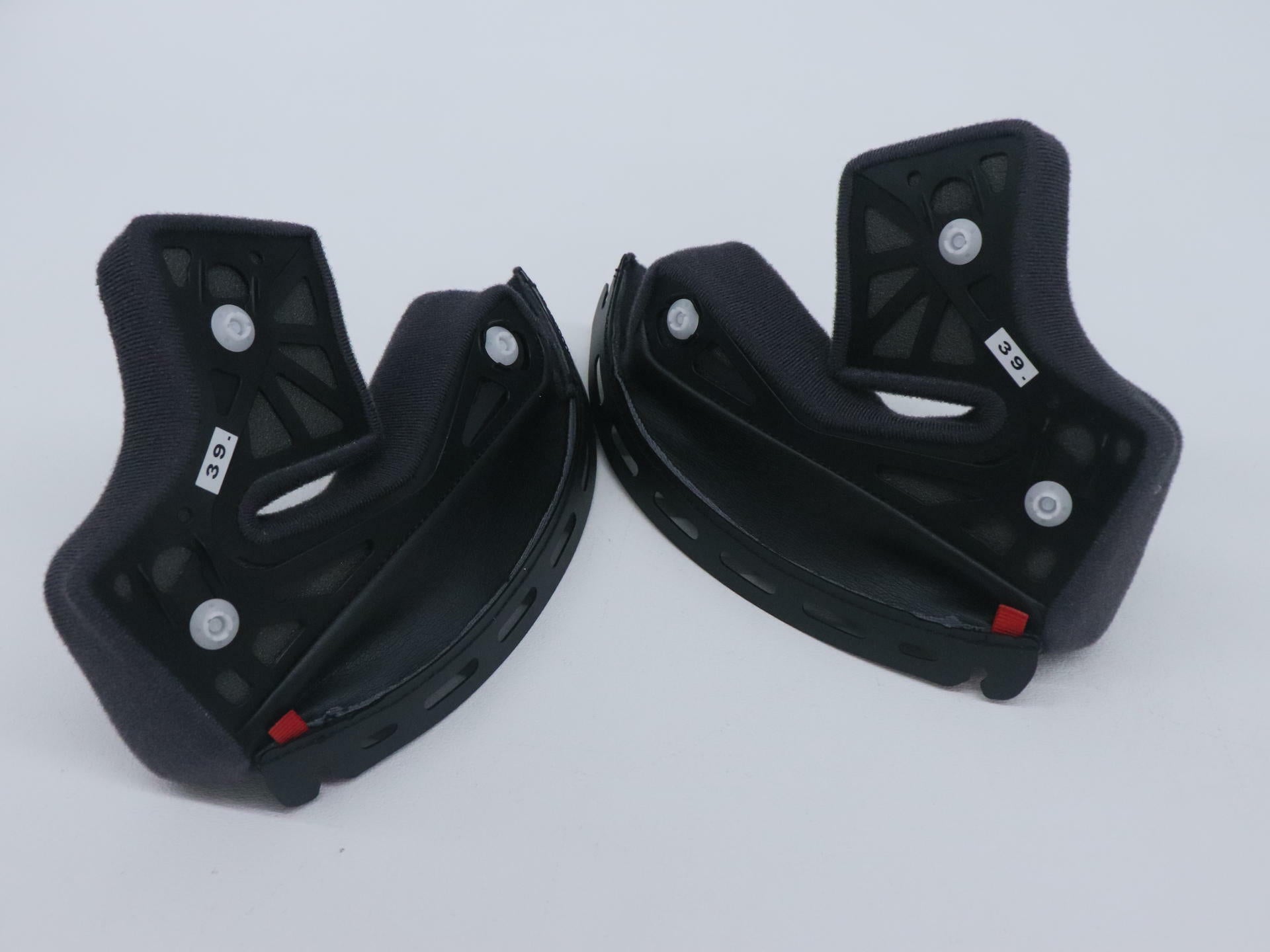Shoei Cheek Pads Set 39mm - Hornet X2 Helmets - 0224400539 - Open Box