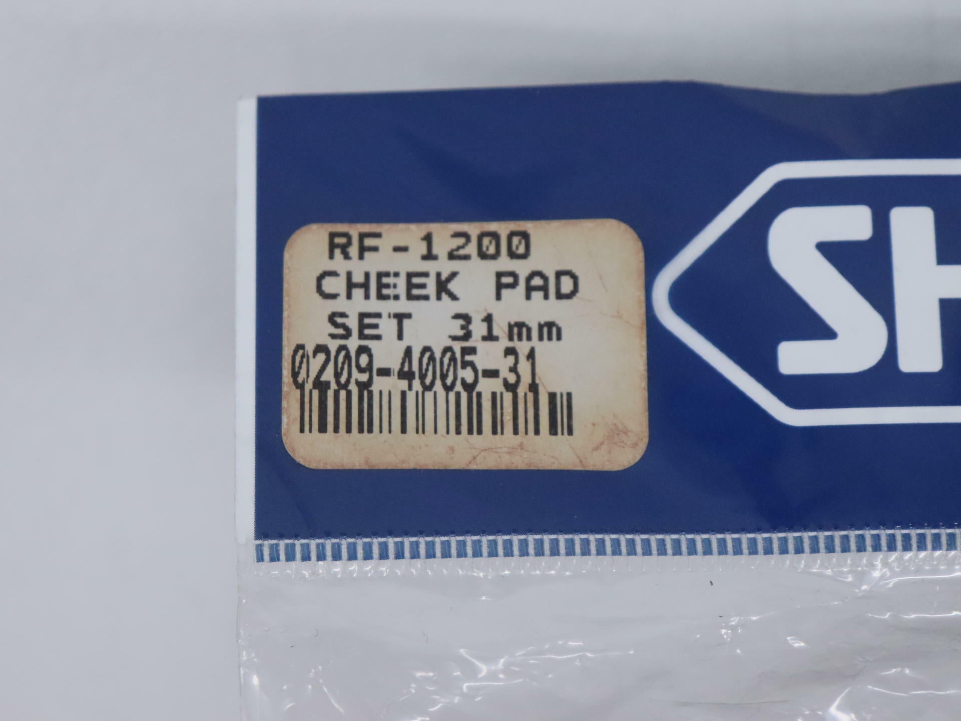 Shoei Cheek Pads Set 31mm - RF-1200 Helmets - 0209400531 - Open Box