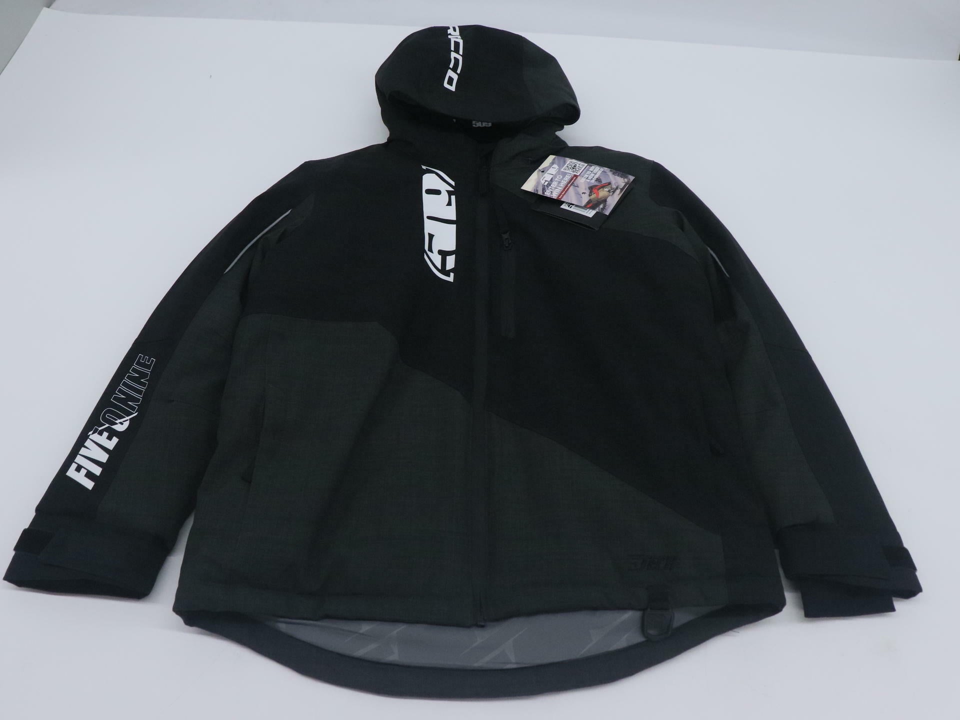 OPEN BOX - 509 Rocco Jacket Insulated Coat BLACK- YOUTH sz14 - F03003100-014-051