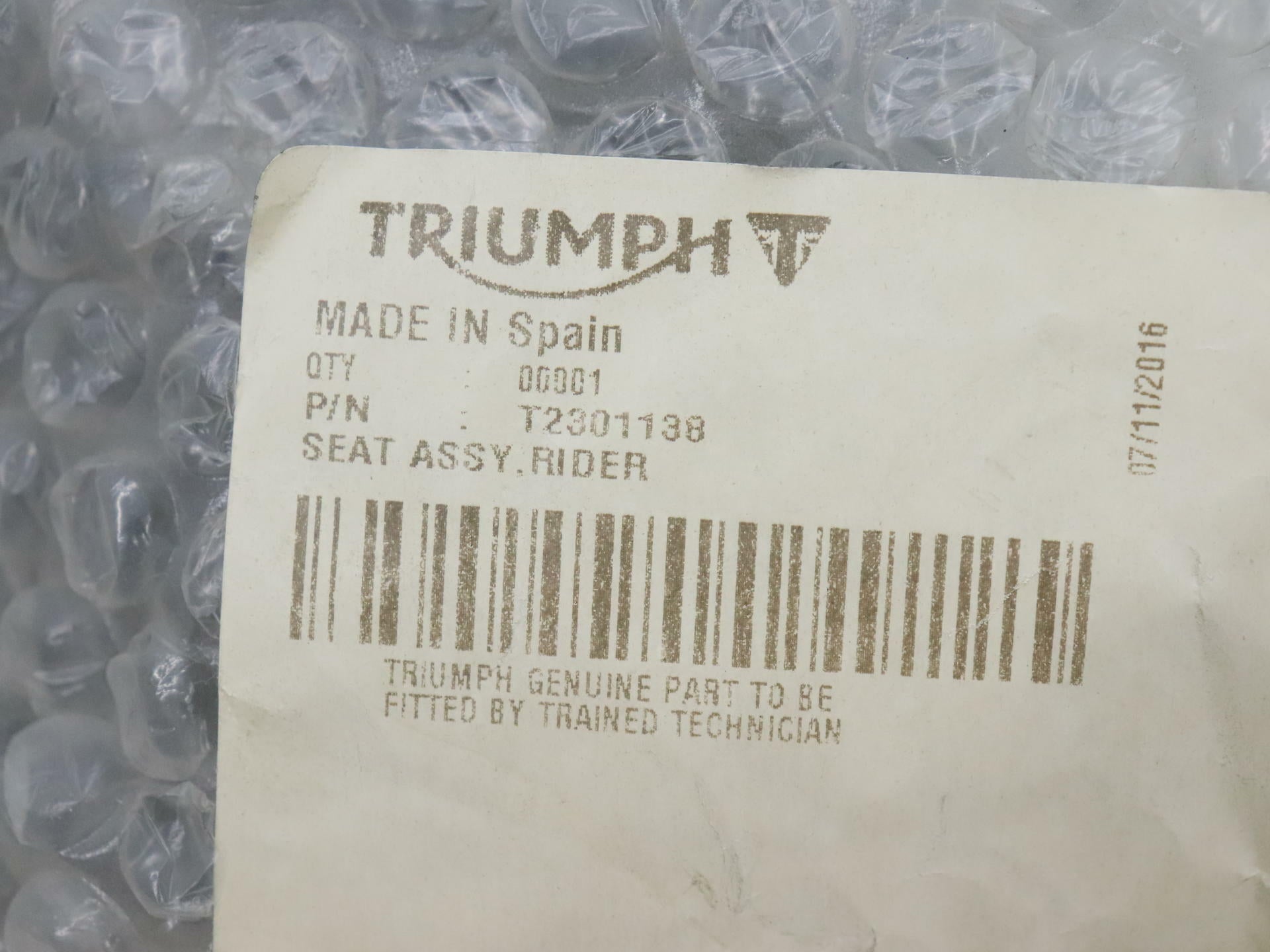OEM Triumph Rider Seat Assy BLACK - 2009-2020 Thunderbird - T2301138 - Open Box