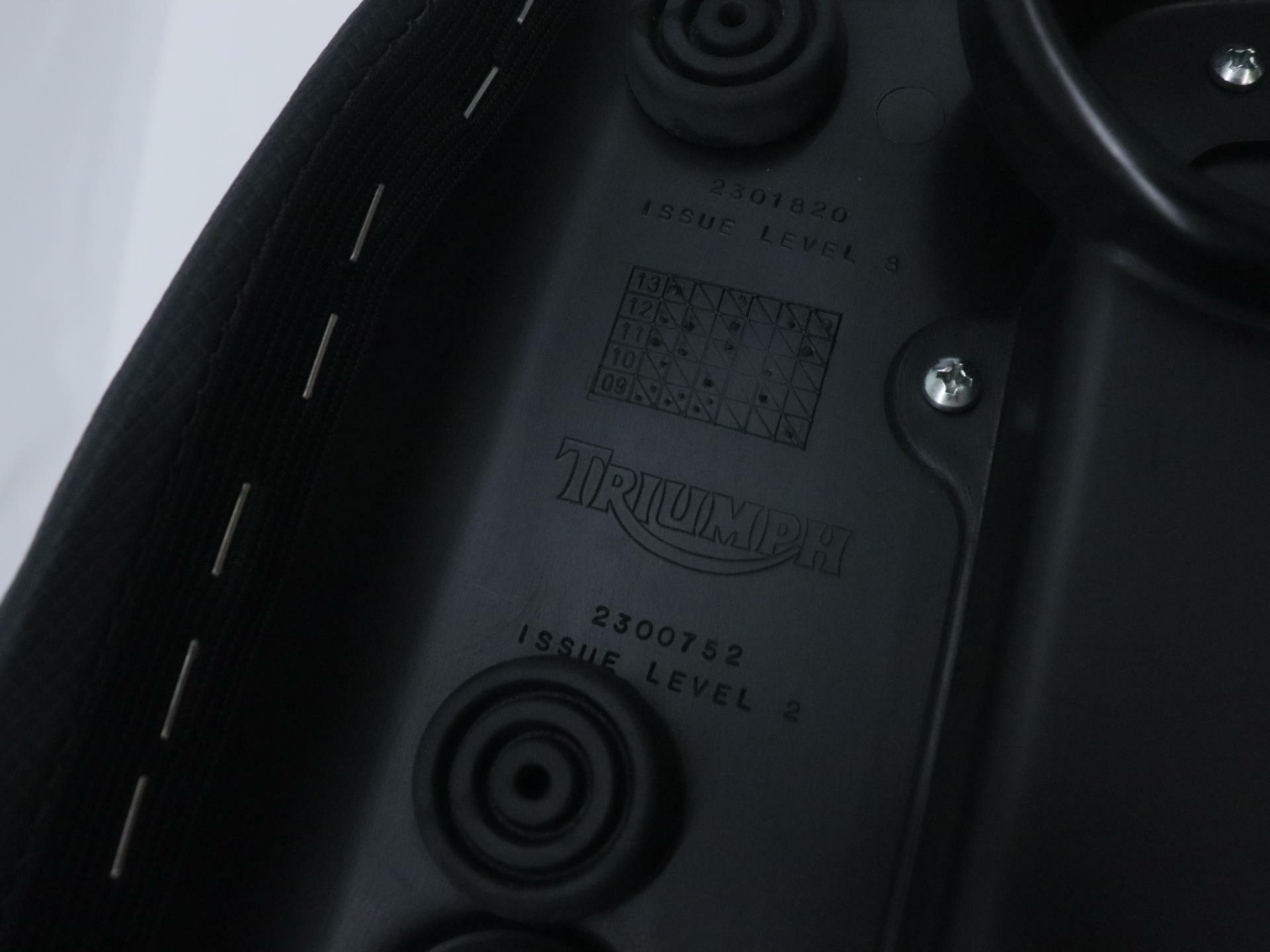 OPEN BOX - OEM Triumph Front Seat ASSY Black - 06-22 Rocket III - T2303986