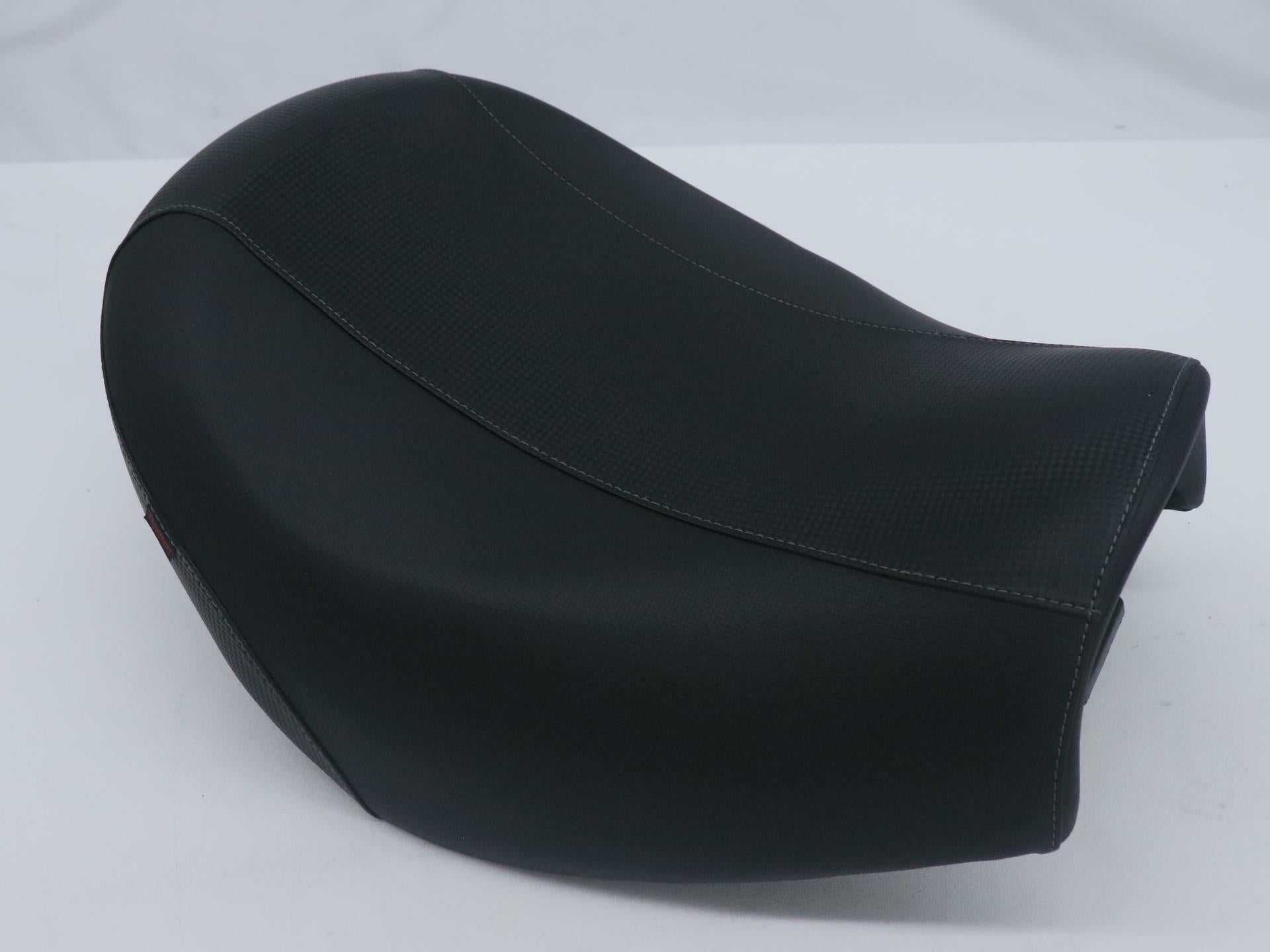 OEM Triumph Rocket III Front Seat Assembly Black 06-22 T2303986 - Open Box