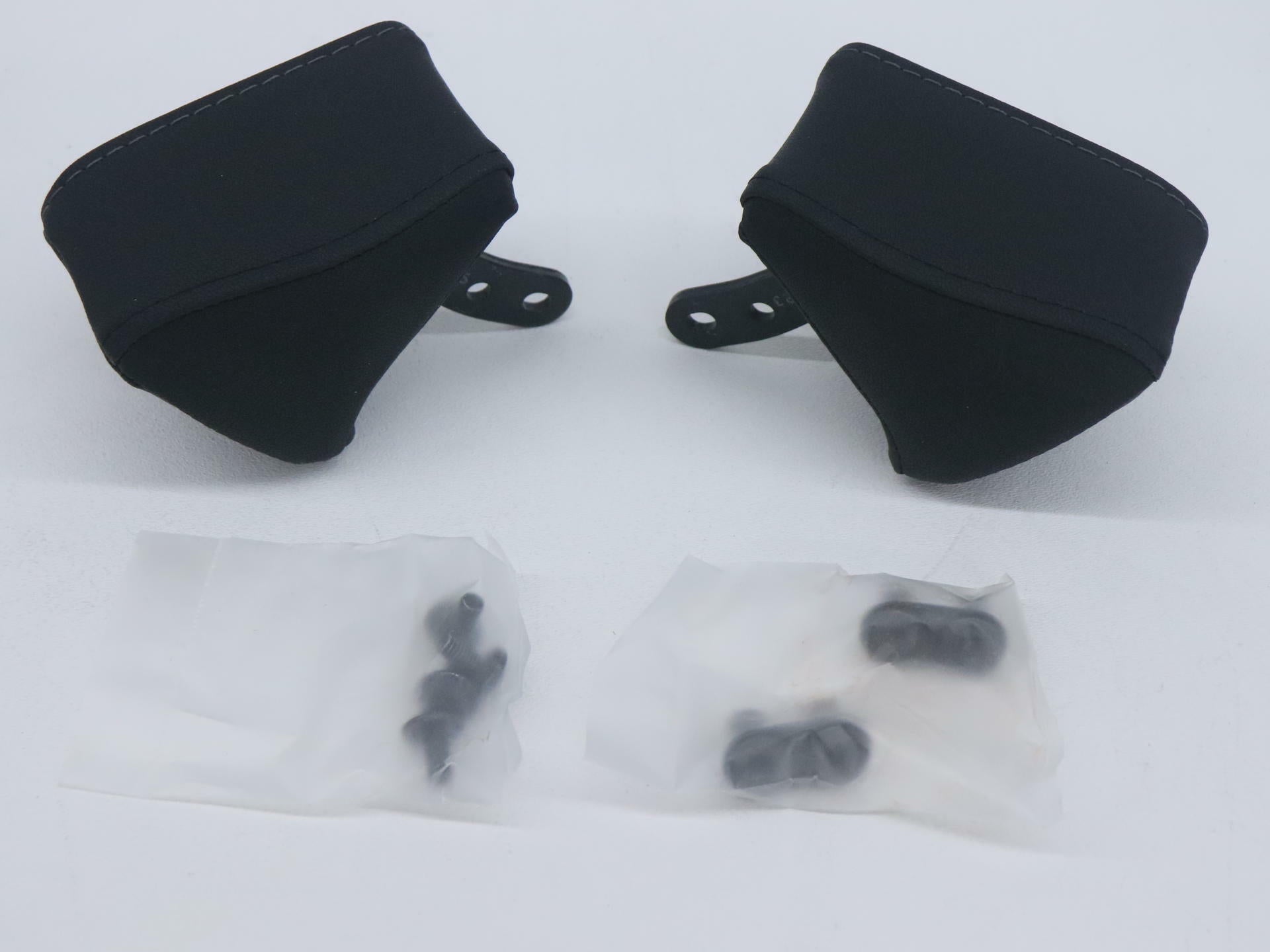 OPEN BOX - OEM Honda Passenger Armrest KIT - GL1800 Goldwing - 08R70-MKC-A00ZA
