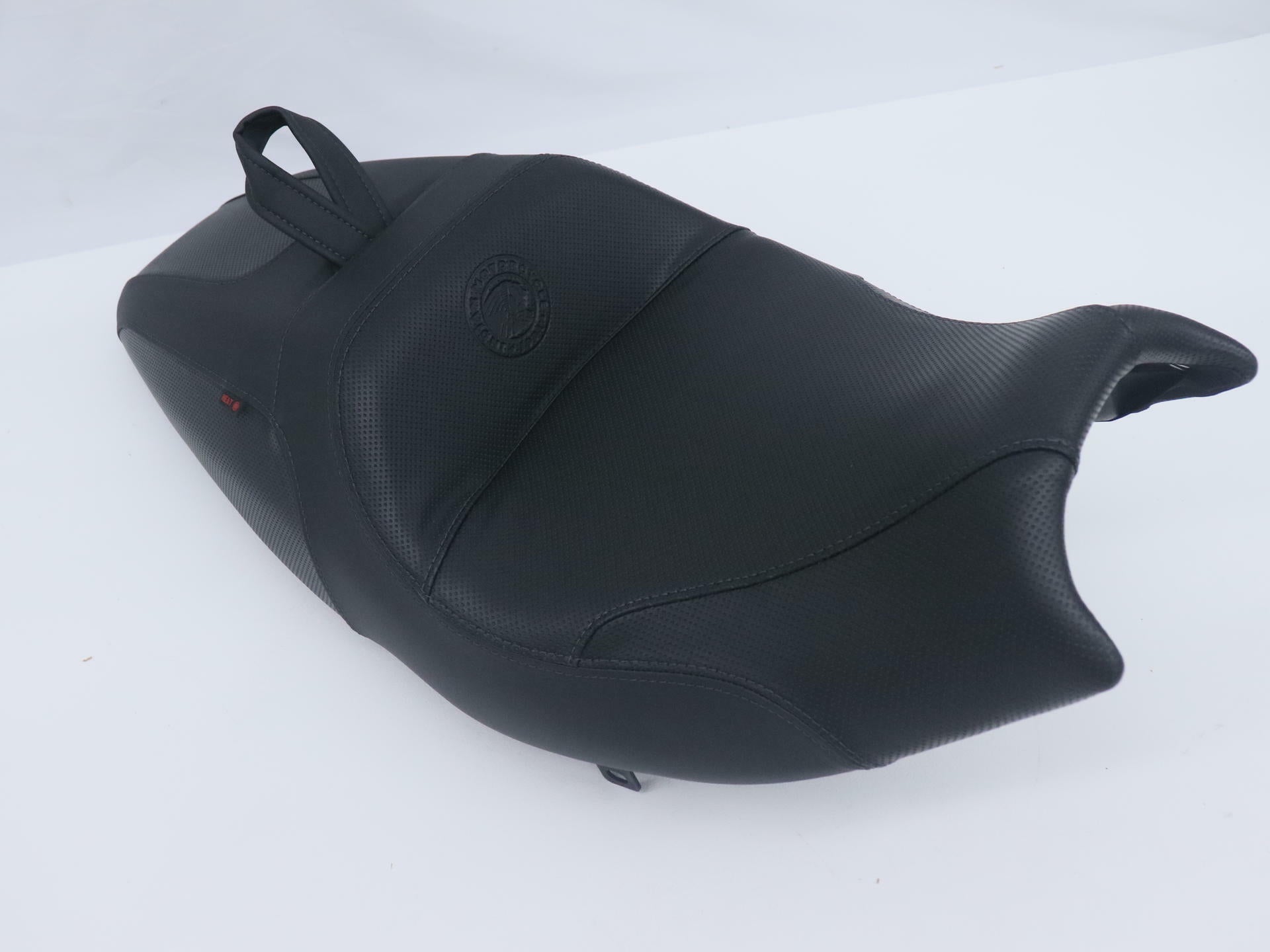 Indian OEM Heated Gunfighter Seat Standard Reach 2889616-VBA - Open Box