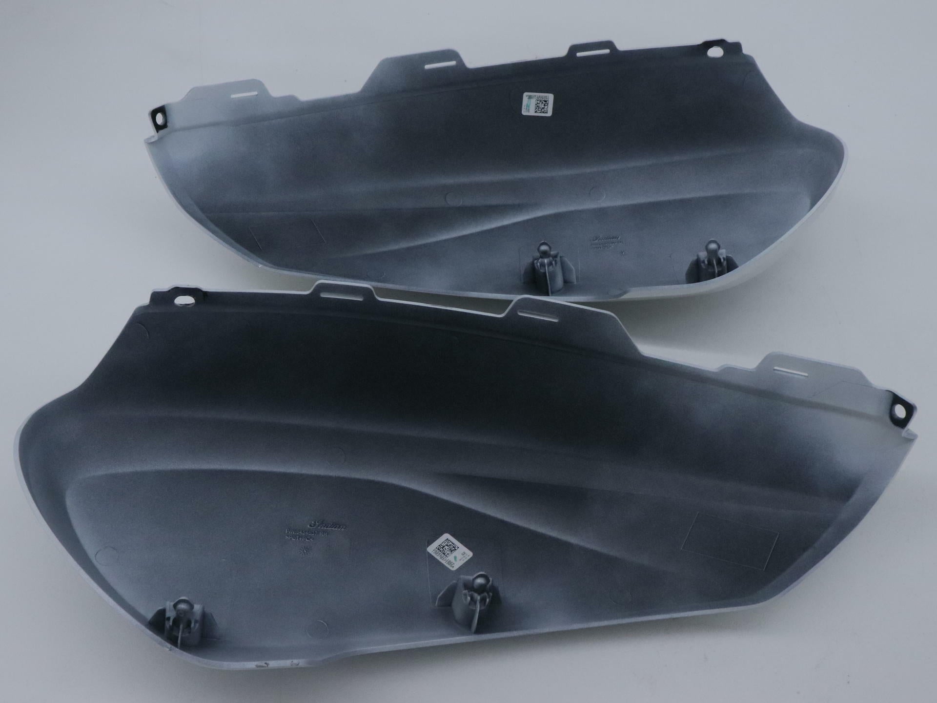 Indian FTR1200 Tank Cover Gloss Pearl White 19-24 OEM 2884143-1807 - Open Box