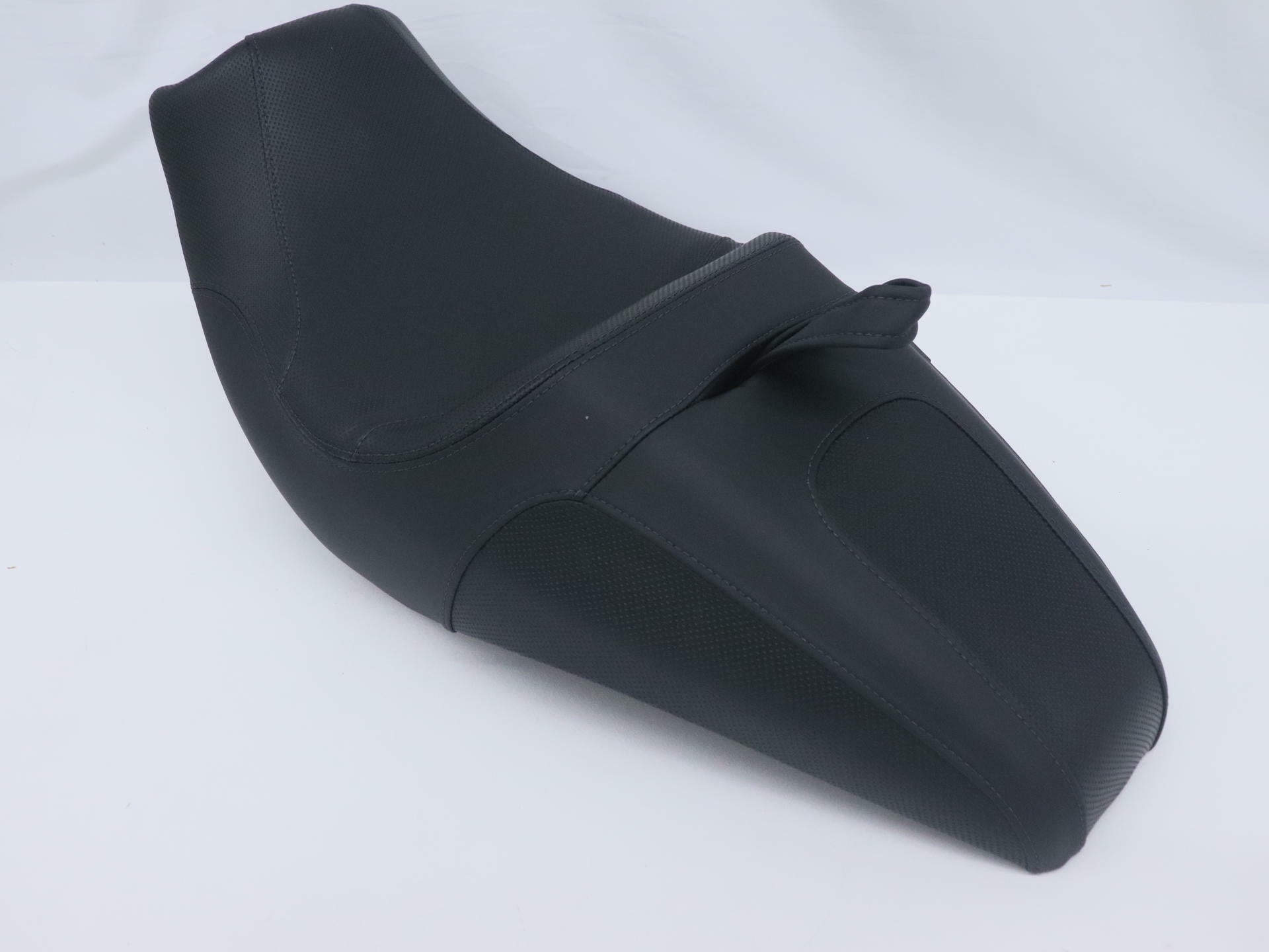 Indian OEM Heated Gunfighter Seat Standard Reach 2889616-VBA - Open Box