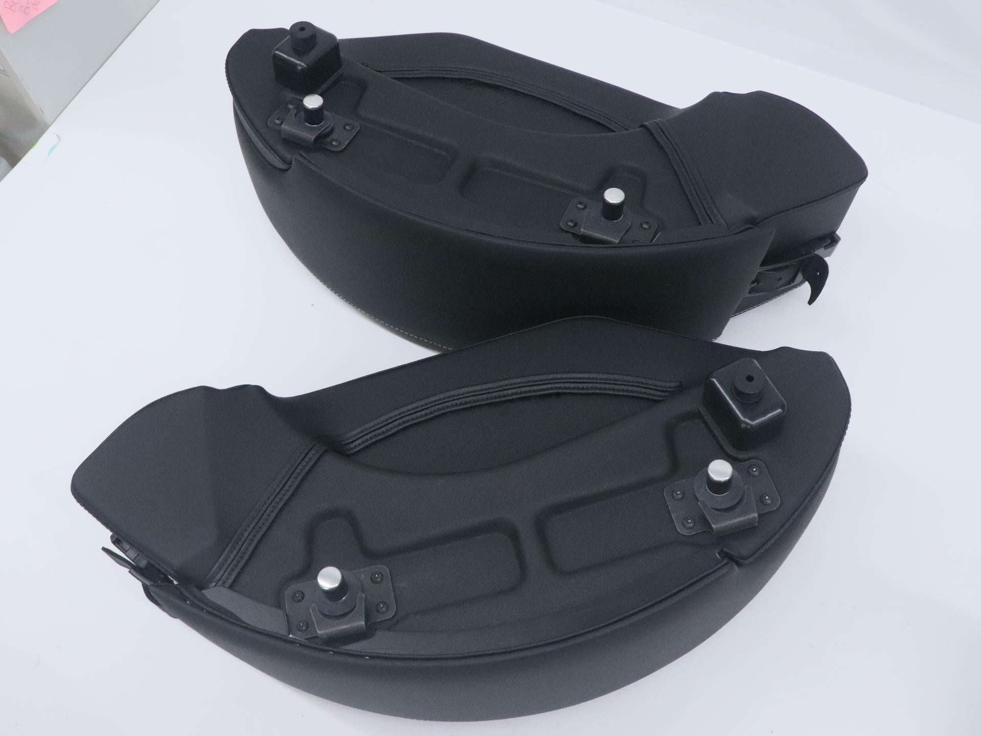 OEM Indian Quick Release Saddlebags Semi Rigid Set BLACK- 2884112-VBA - Open Box
