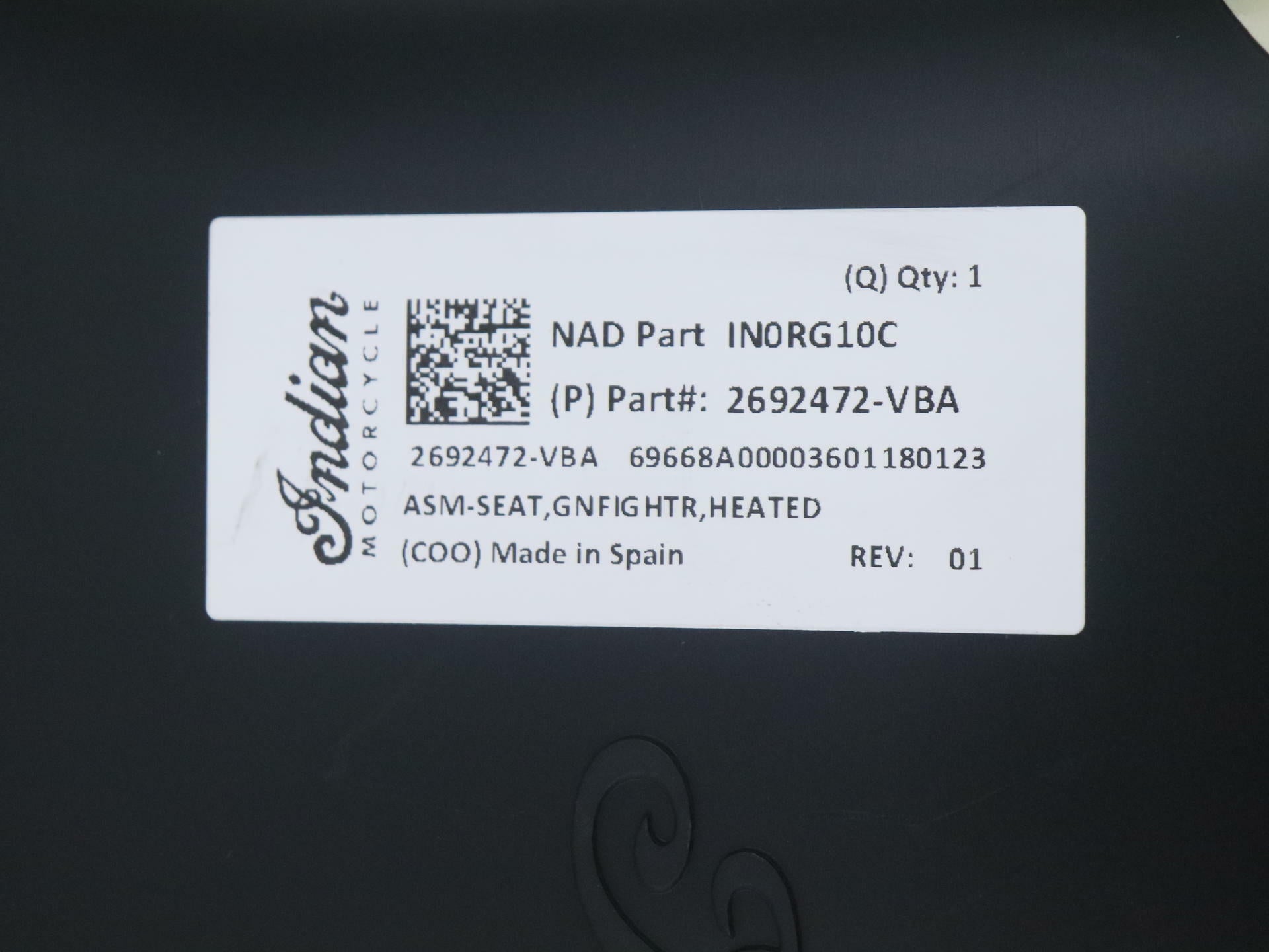 Indian OEM Heated Gunfighter Seat Standard Reach 2889616-VBA - Open Box