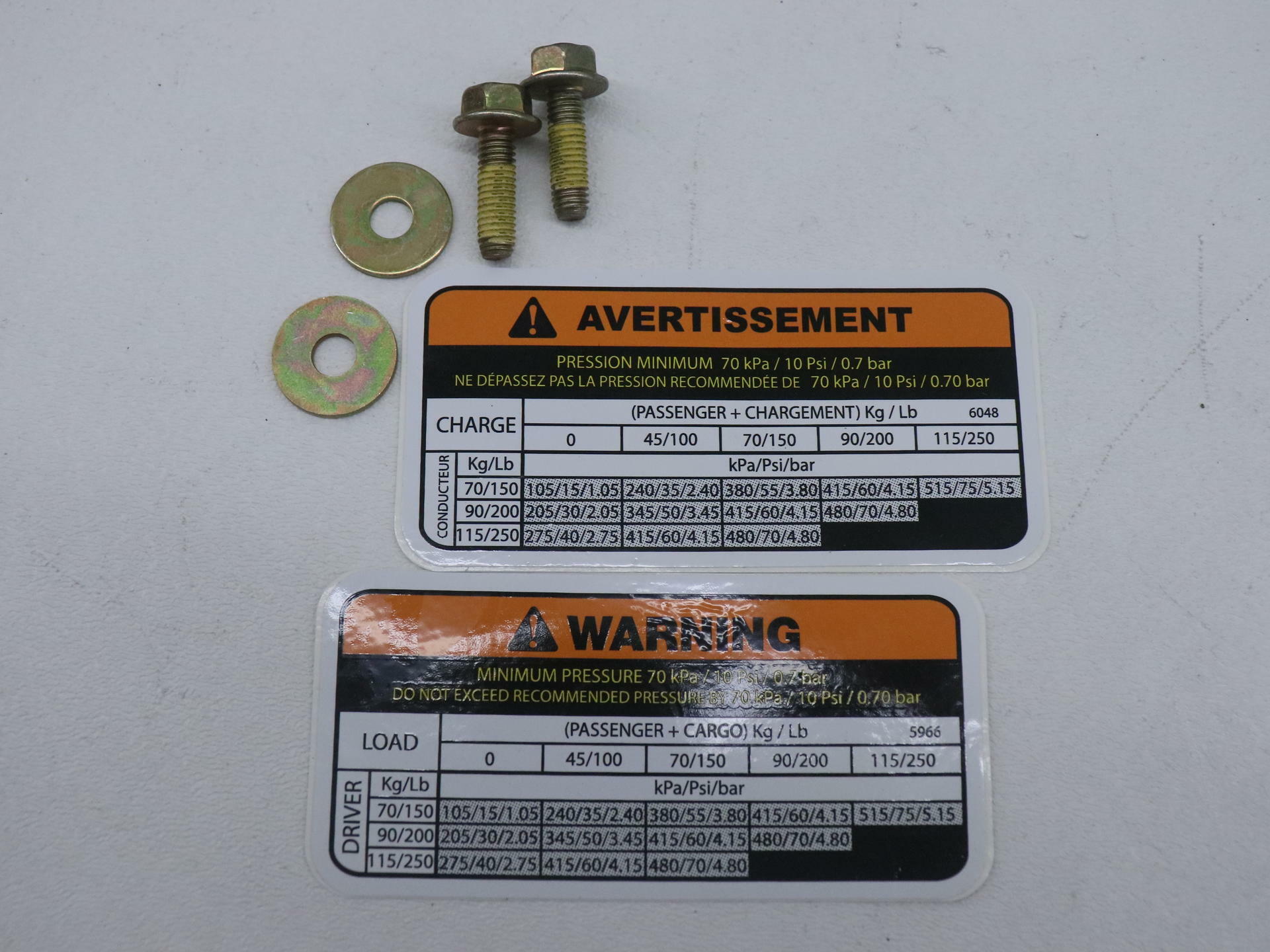 OPEN BOX - OEM Can-Am Vinyl Seat Coast-To-Coast - 15-19 Spyder F3 - 219400602