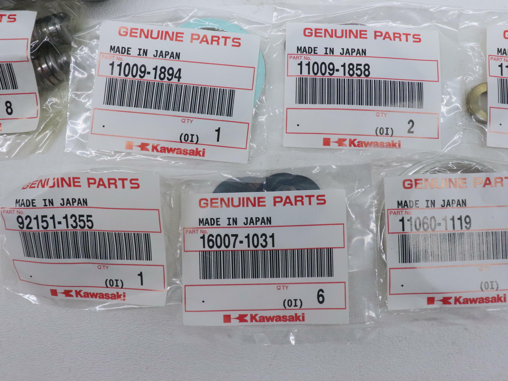 Kawasaki OEM Exhaust Valve Kit VN1500 Vulcan MC97-07 99995-1431 - Open Box