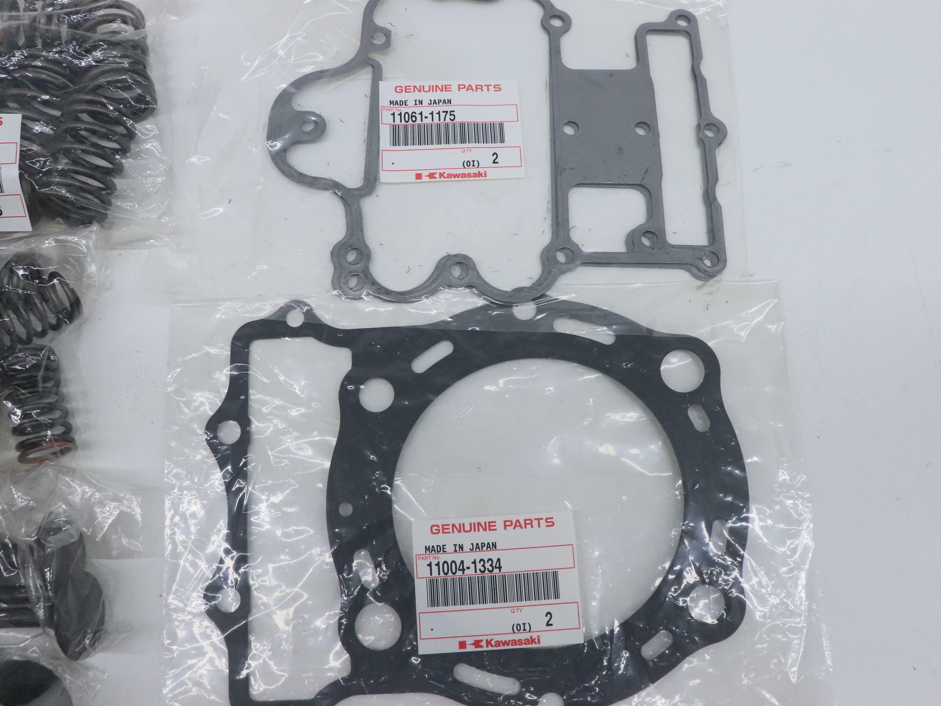Kawasaki OEM Exhaust Valve Kit VN1500 Vulcan MC97-07 99995-1431 - Open Box