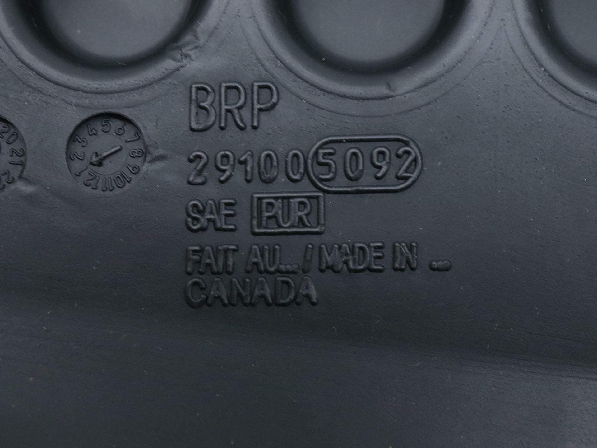 OPEN BOX - OEM BRP Sea-Doo Ergo Lock Tank Knee Pads BLACK 14-20 Spark- 295100810