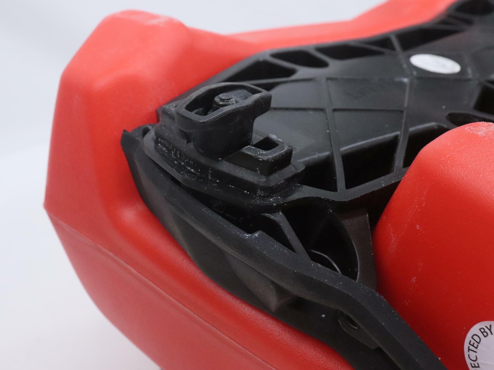 OEM Ski-Doo LinQ Fuel Caddy Tank 3 Gallon (11 Liter) RED - 860202247 - Open Box