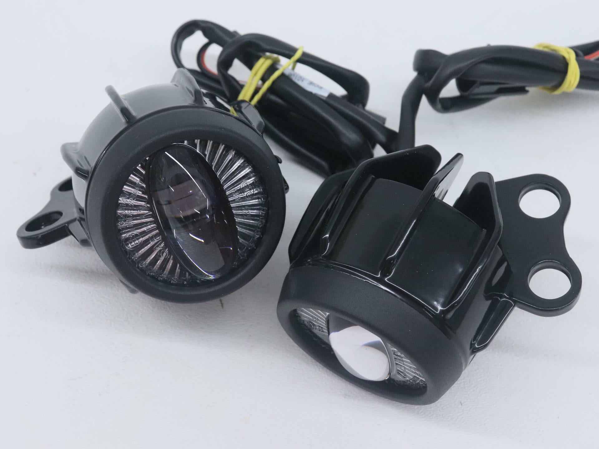 Moto Guzzi OEM LED Fog Light Kit V85 Tuareg 660 Rally 607113M - Open Box