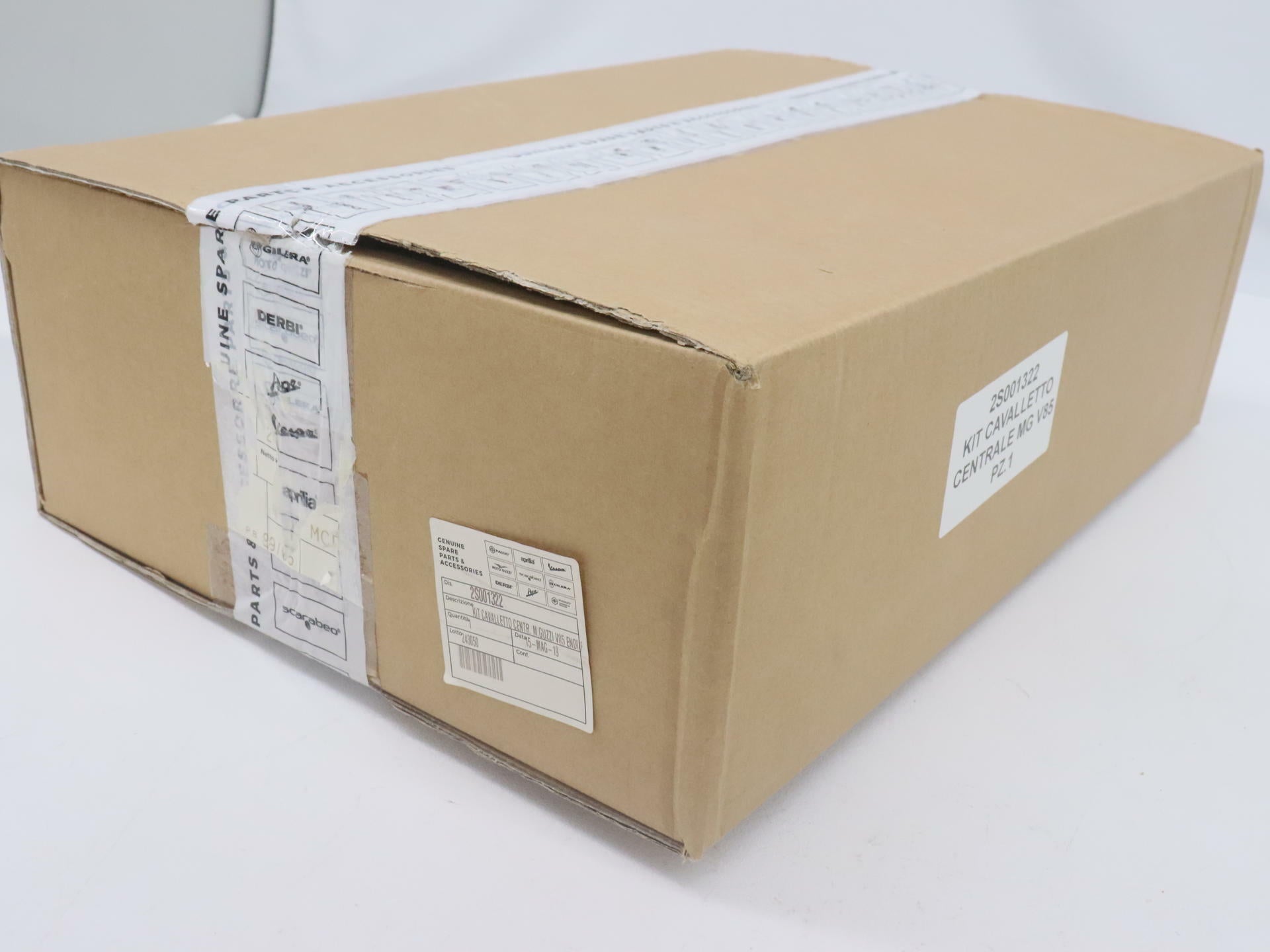 OEM Moto Guzzi Center Stand Kit - V85 e5+ & V85 TT - 2S001322 - Open Box
