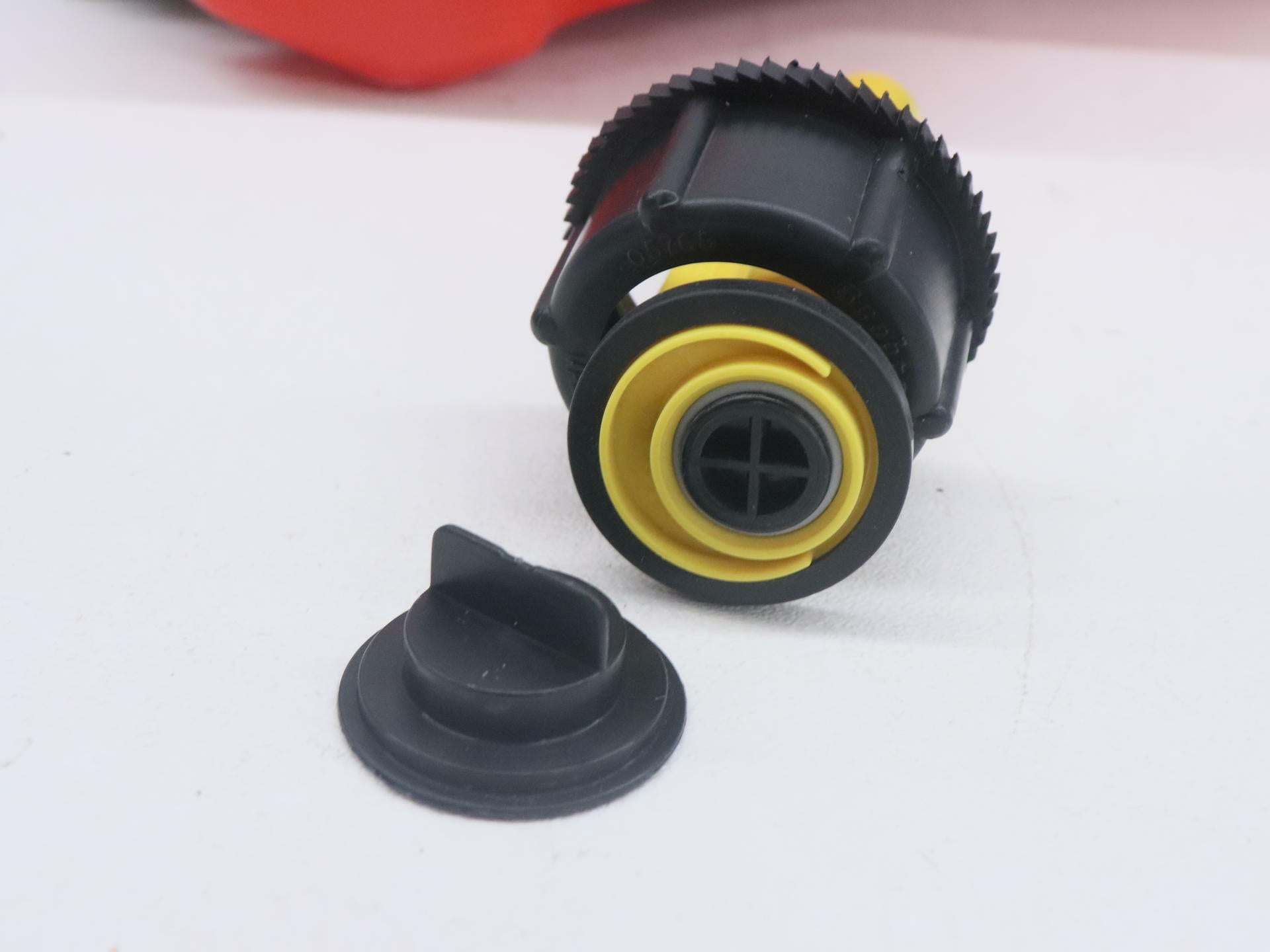 OPEN BOX - OEM Ski-Doo LinQ Fuel Caddy Tank 3 Gallon (11 Liter) RED - 860202247