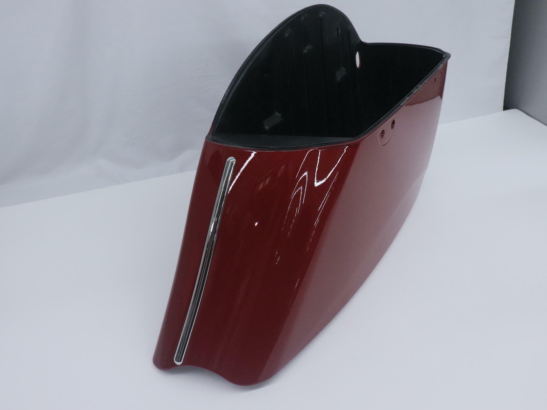 OPEN BOX - OEM Indian Saddlebag RIGHT Side RED 2014 Chief Chieftain- 5450739-639