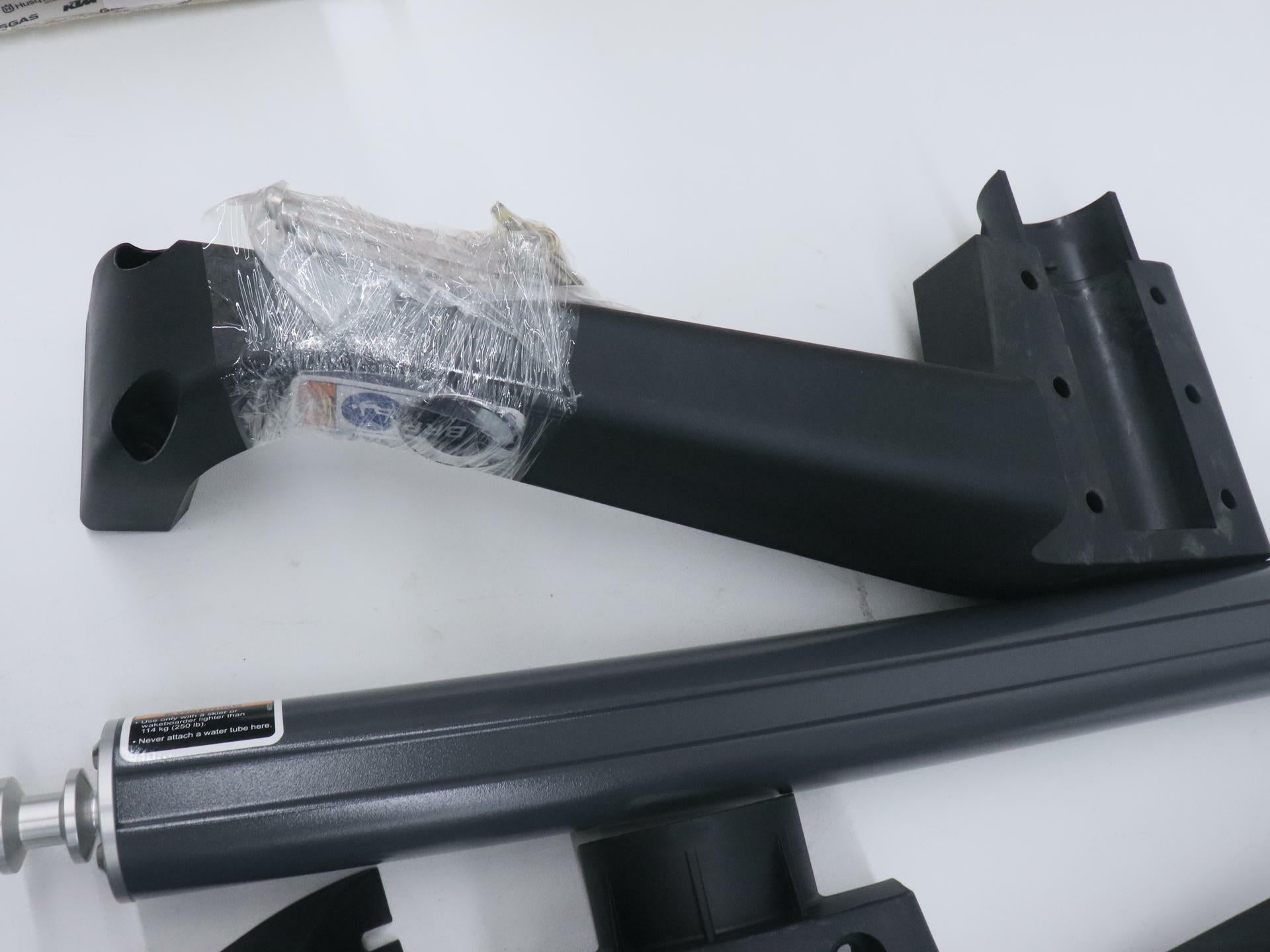 OEM Sea-Doo Switch Pontoon Wake & Ski Pylon 295100971 Tow Bar - Open Box
